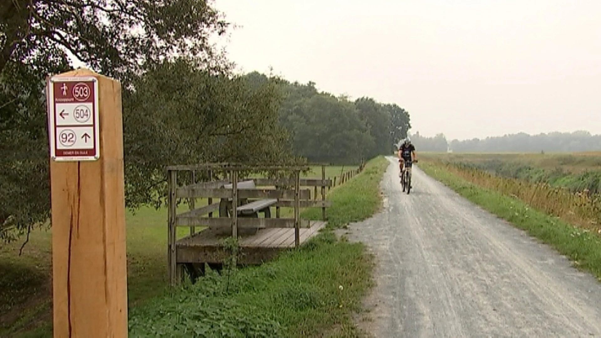 Eerste wegwijzer gloednieuw wandelnetwerk is een feit