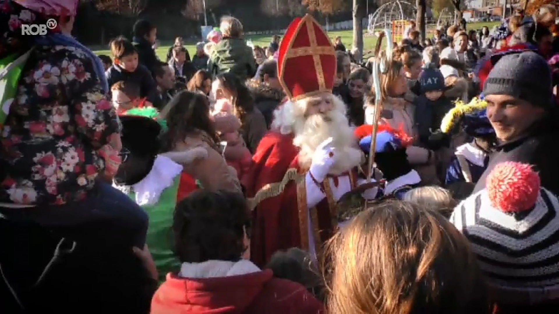 Sinterklaas krijgt warm welkom op Heldenland in Tienen