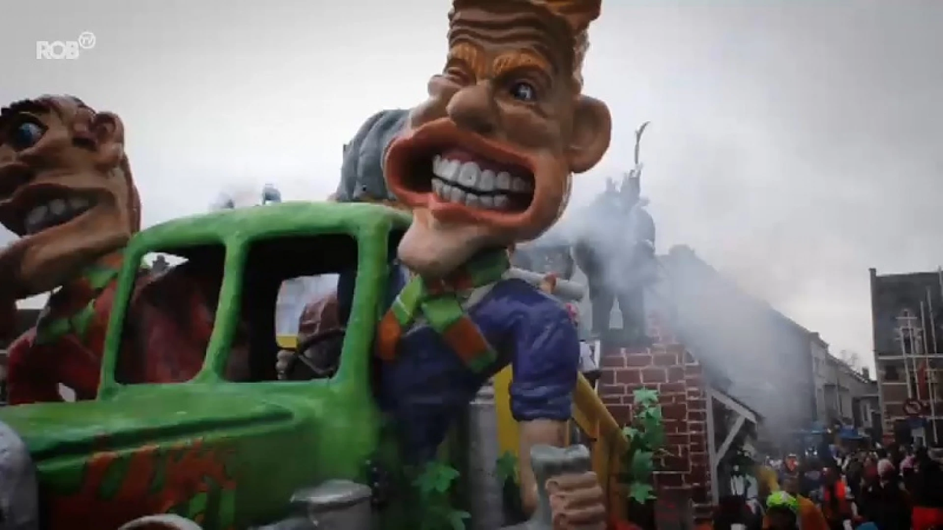 Kleurrijke carnavalsstoet van de Ridders van Brunengeruz trekt al voor 50e keer door Tienen