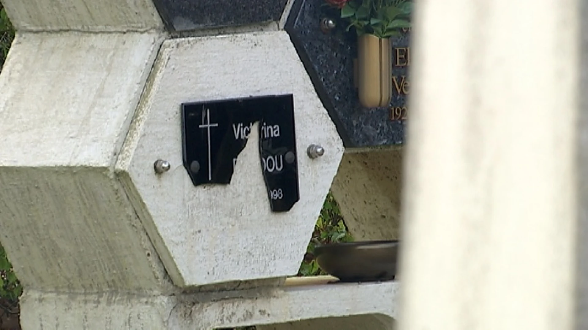 Vandalen richten pijlen op kerkhoven in Rotselaar en Werchter: 11 zerken en 20 bloempotten in 3 weken tijd vernield