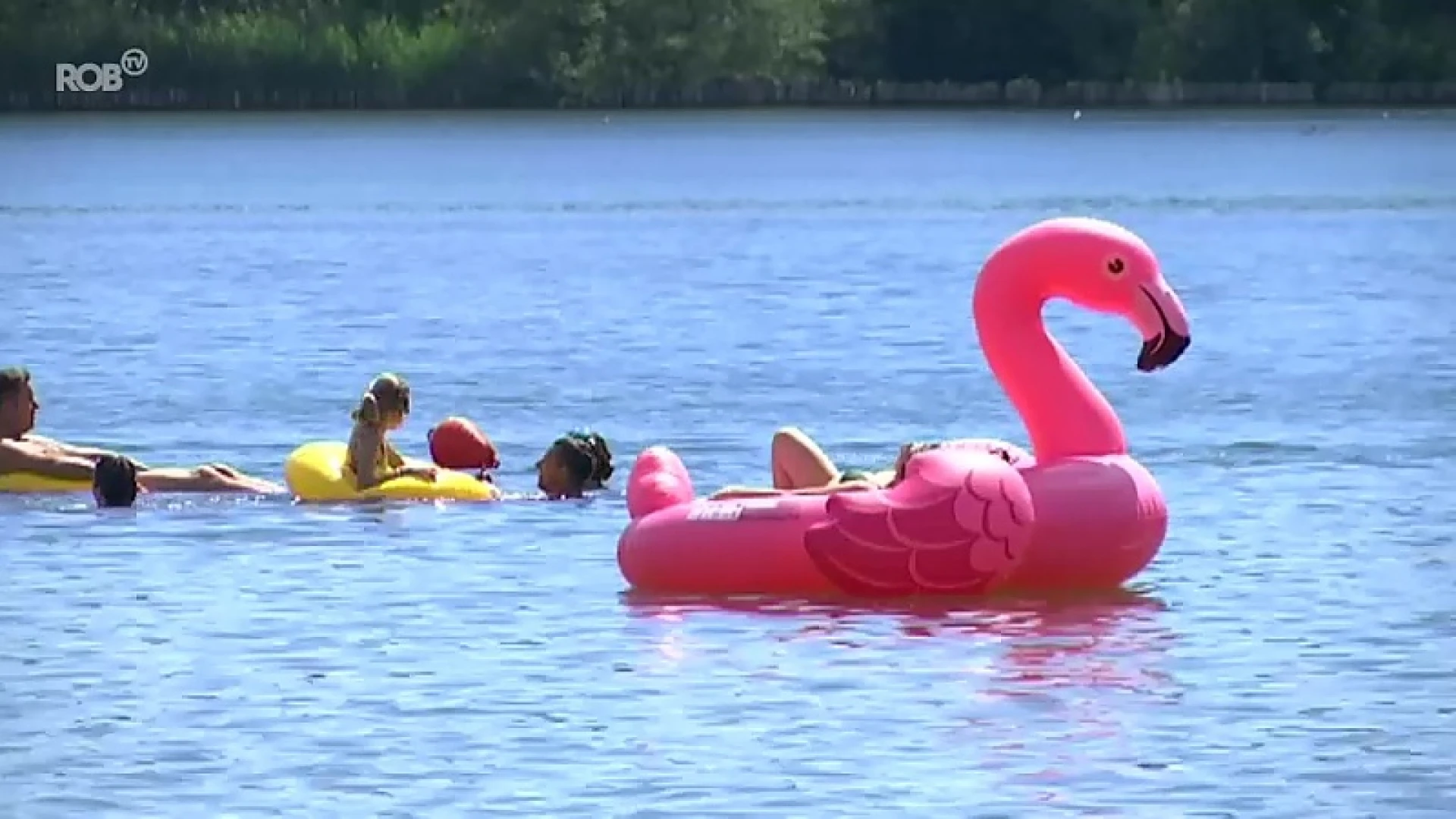 Redders houden toezicht aan de Plas in Rotselaar