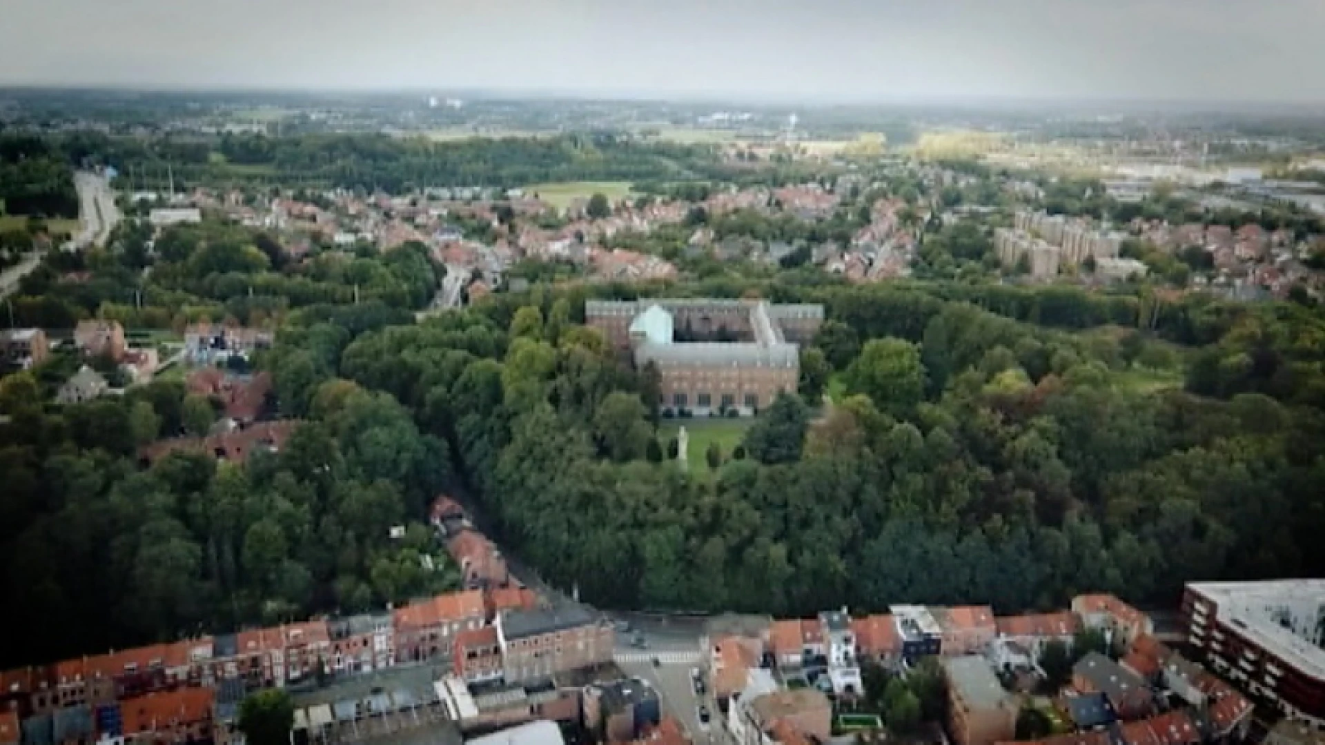Rust er een vloek op de Keizersberg in Leuven? Frederic Hecq bundelt verhalen over historische site in boek