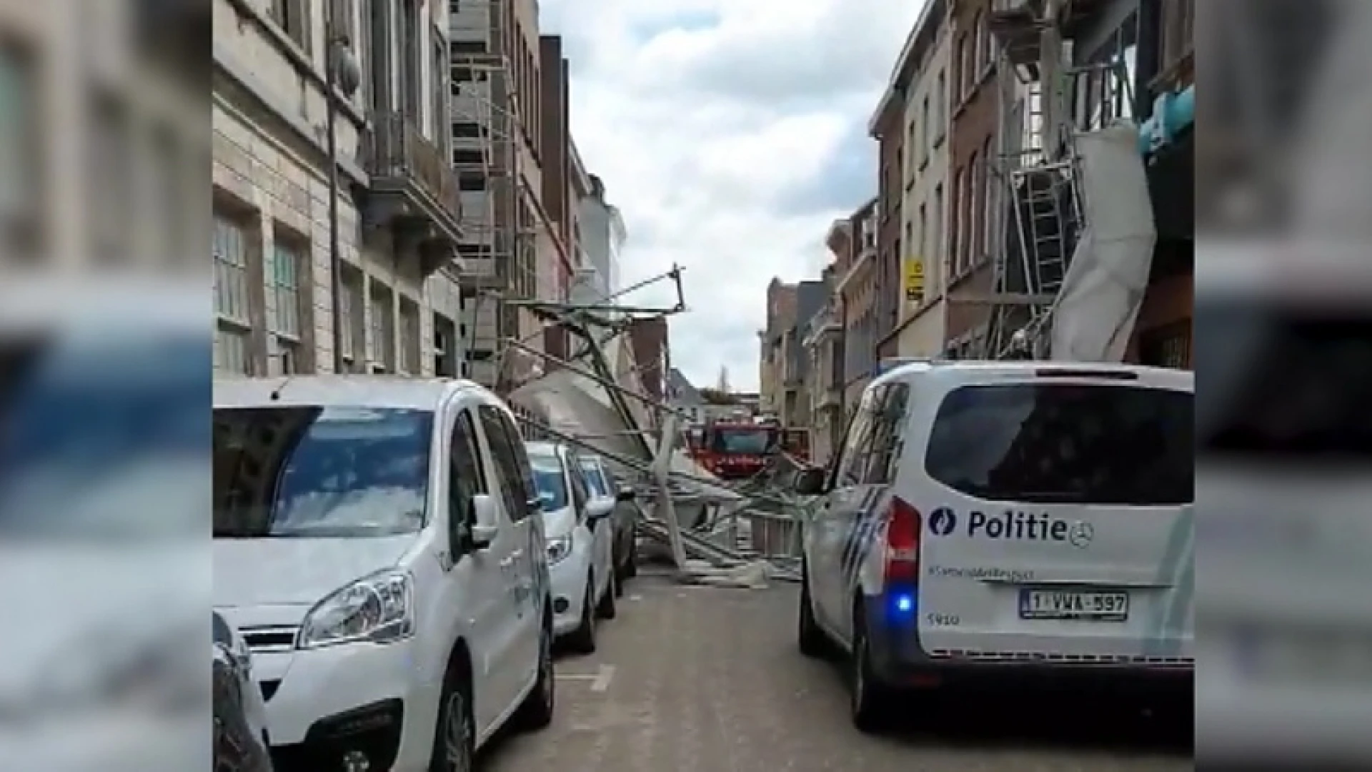 Winderig weekend: volledige stelling stort neer in de Oude Vestenstraat in Tienen