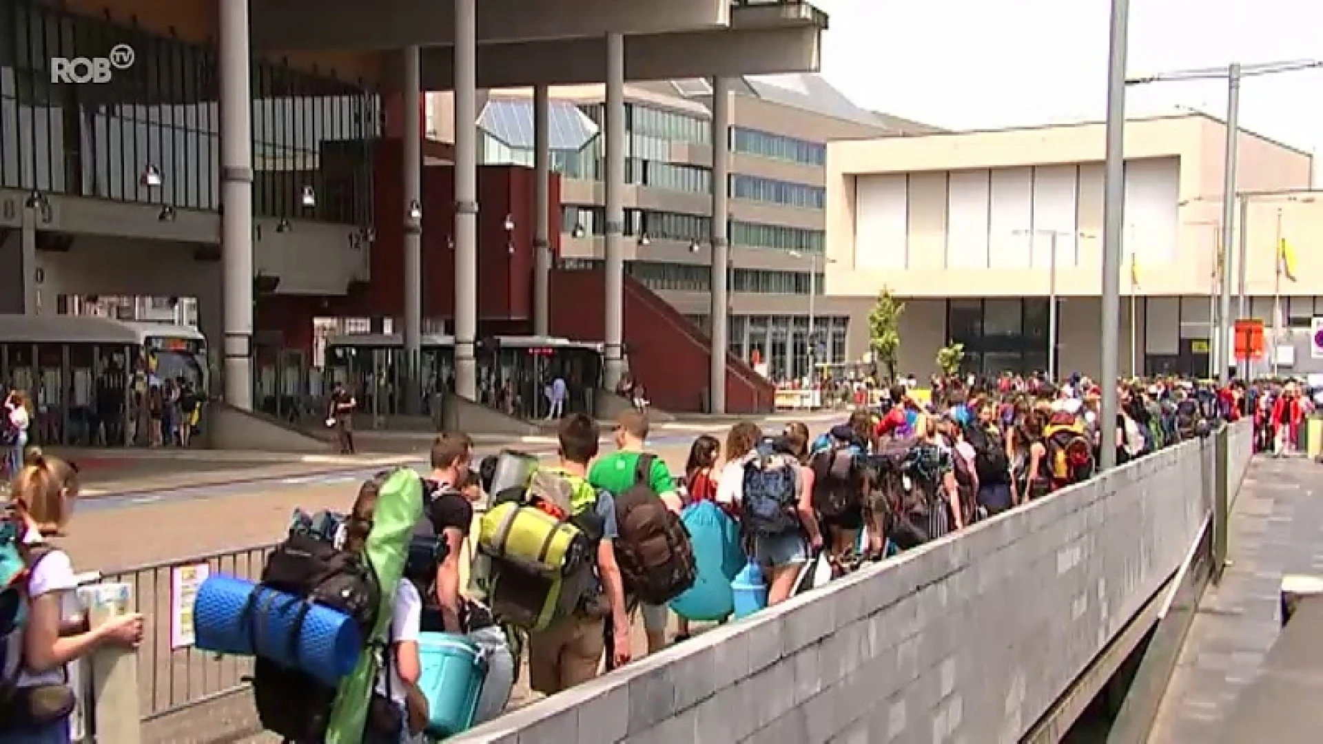 Intocht Rock Werchter verloopt vlot, 3.000 festivalgangers nemen bus in Leuven