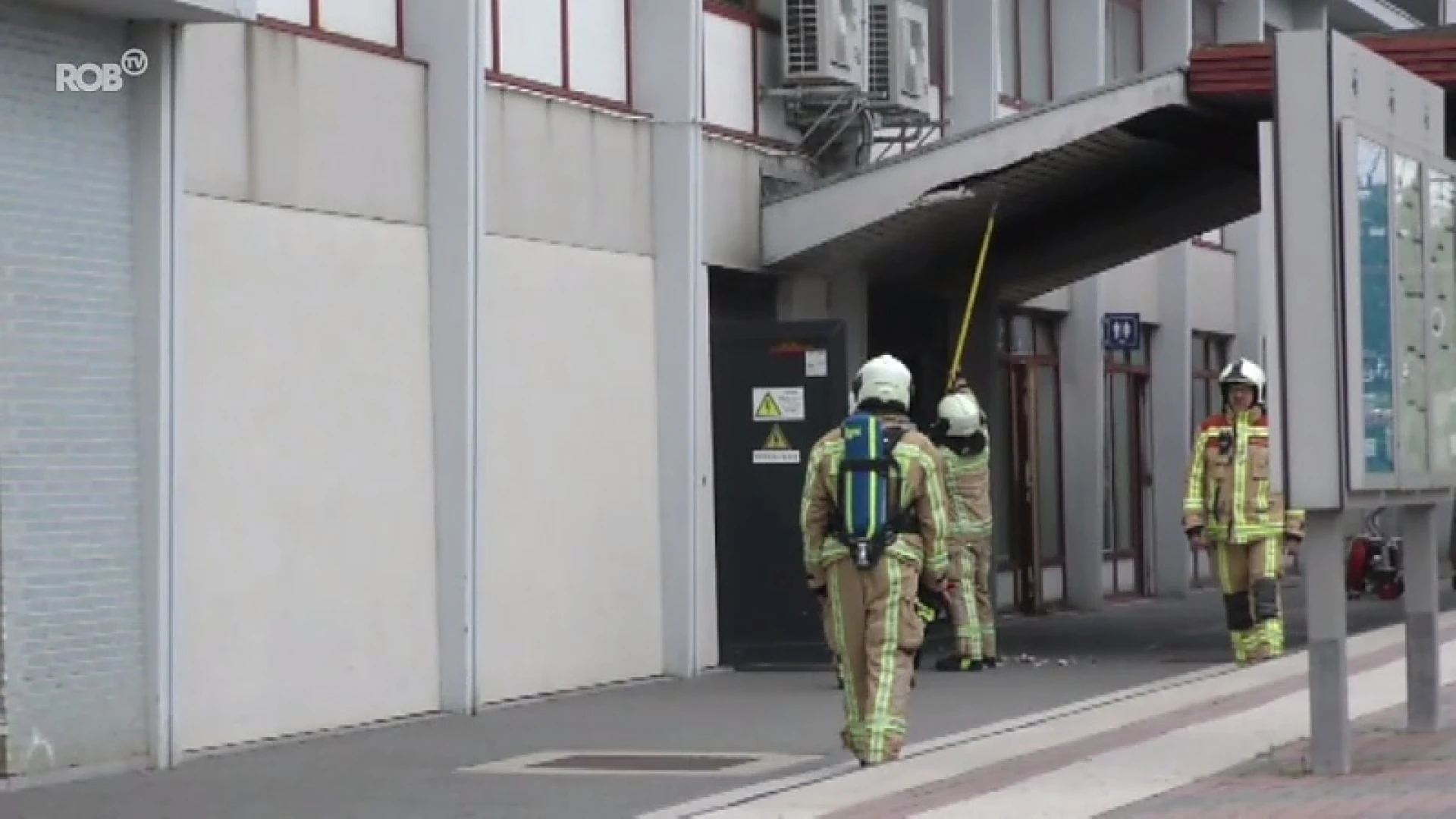 Brand in station van Landen is aangestoken, politie is twee daders op het spoor