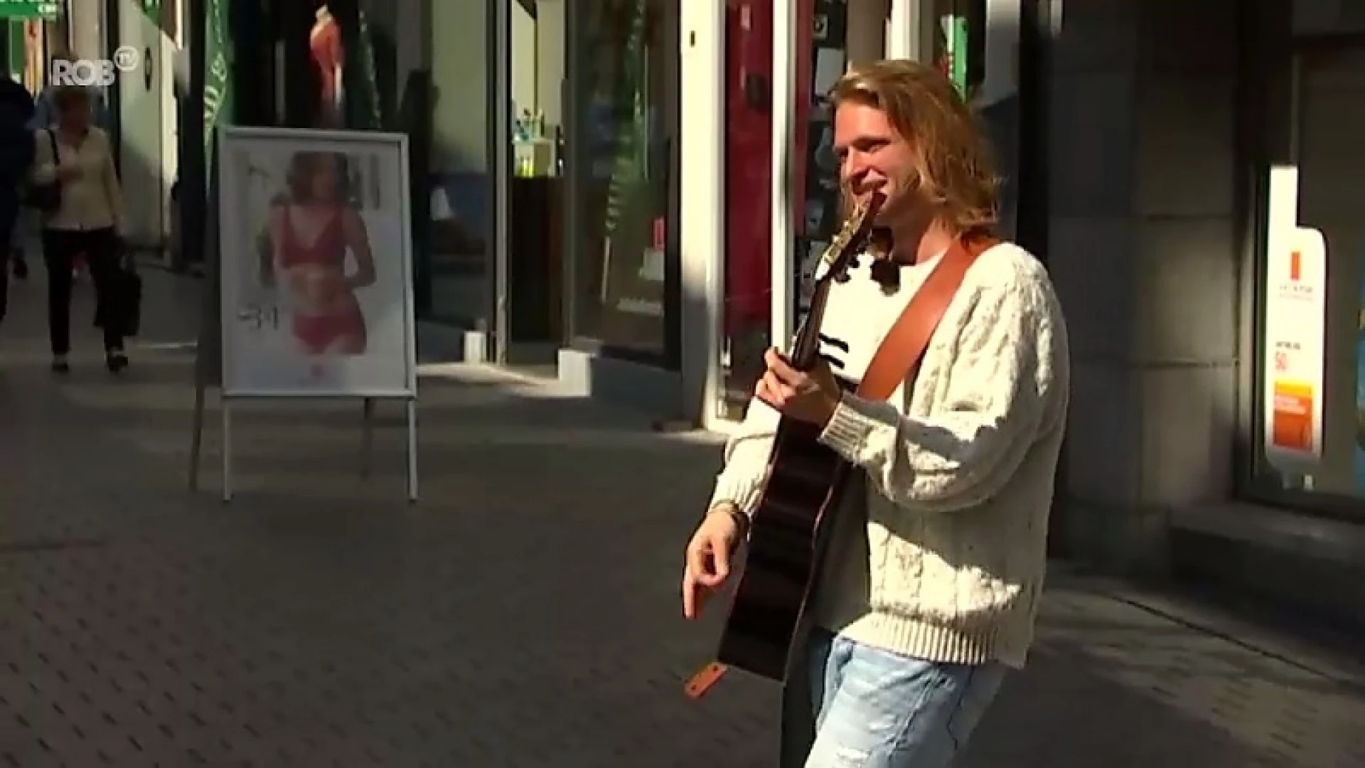 Van straatmuzikant naar podium Pukkelpop: Mats uit Glabbeek doet het