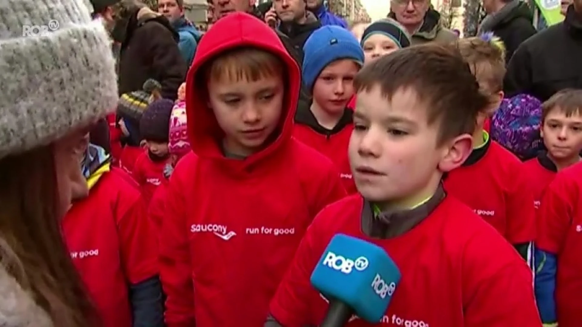 Kinderen staan te popelen om aan de kinderloop te beginnen