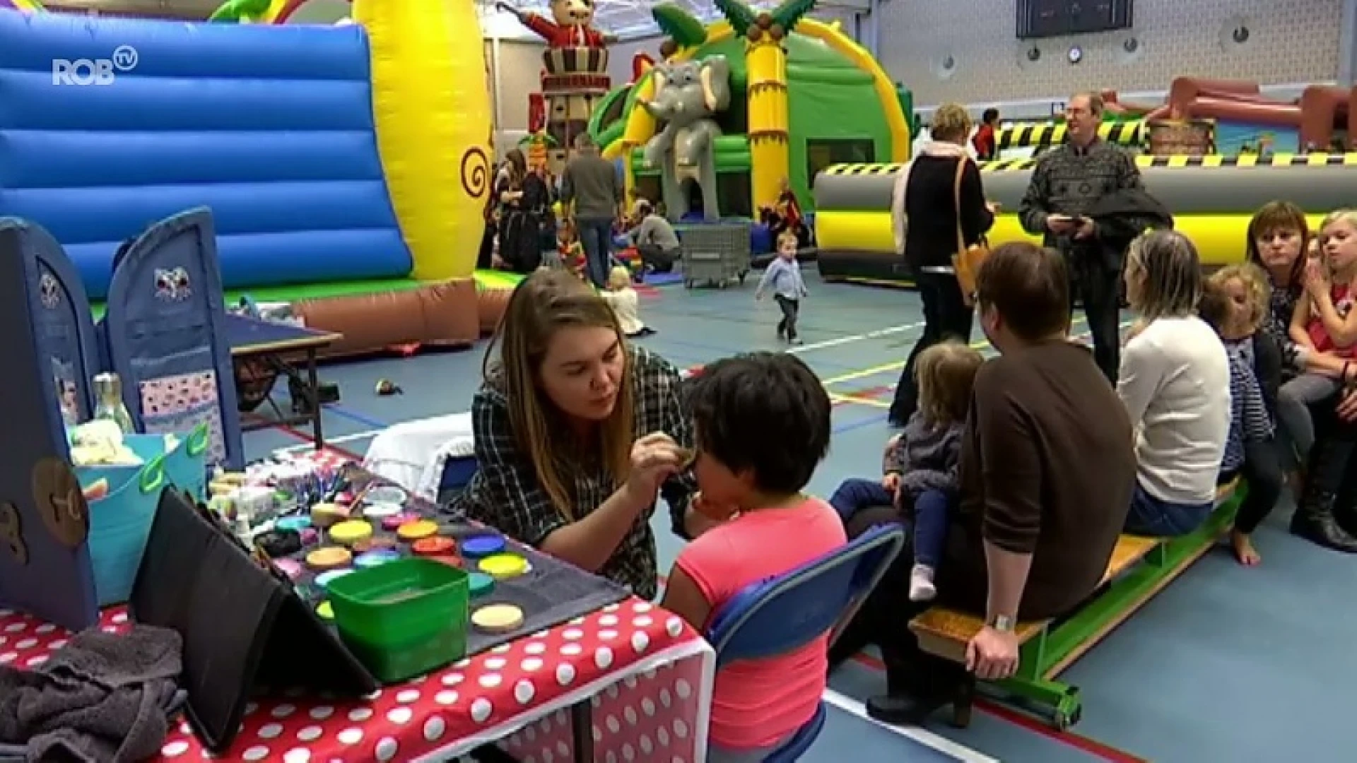 Kinderen sluiten kerstvakantie af op Winterbinnenspeeltuin in Tervuren