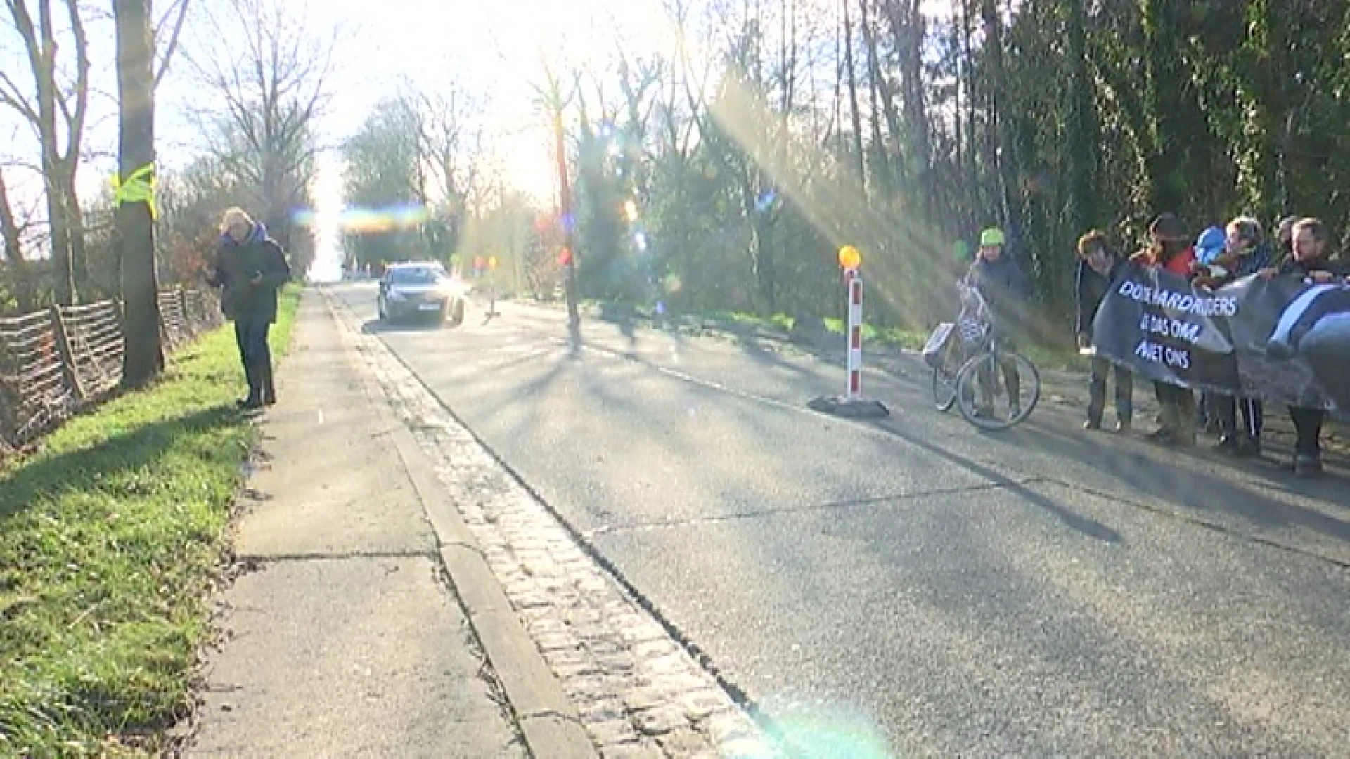 De werken aan de Hoegaardsesteenweg in Bierbeek liggen voorlopig stil