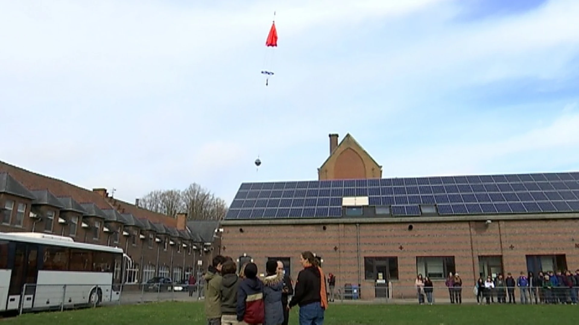 Leerlingen Heilig Hart Heverlee sturen ballon naar Stratosfeer voor metingen