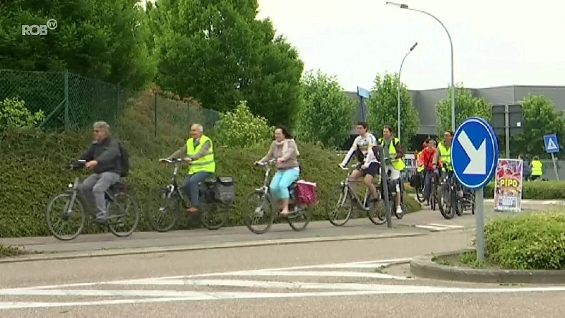 We nemen met z'n allen vaker de fiets naar het werk (maar we combineren met koning auto)