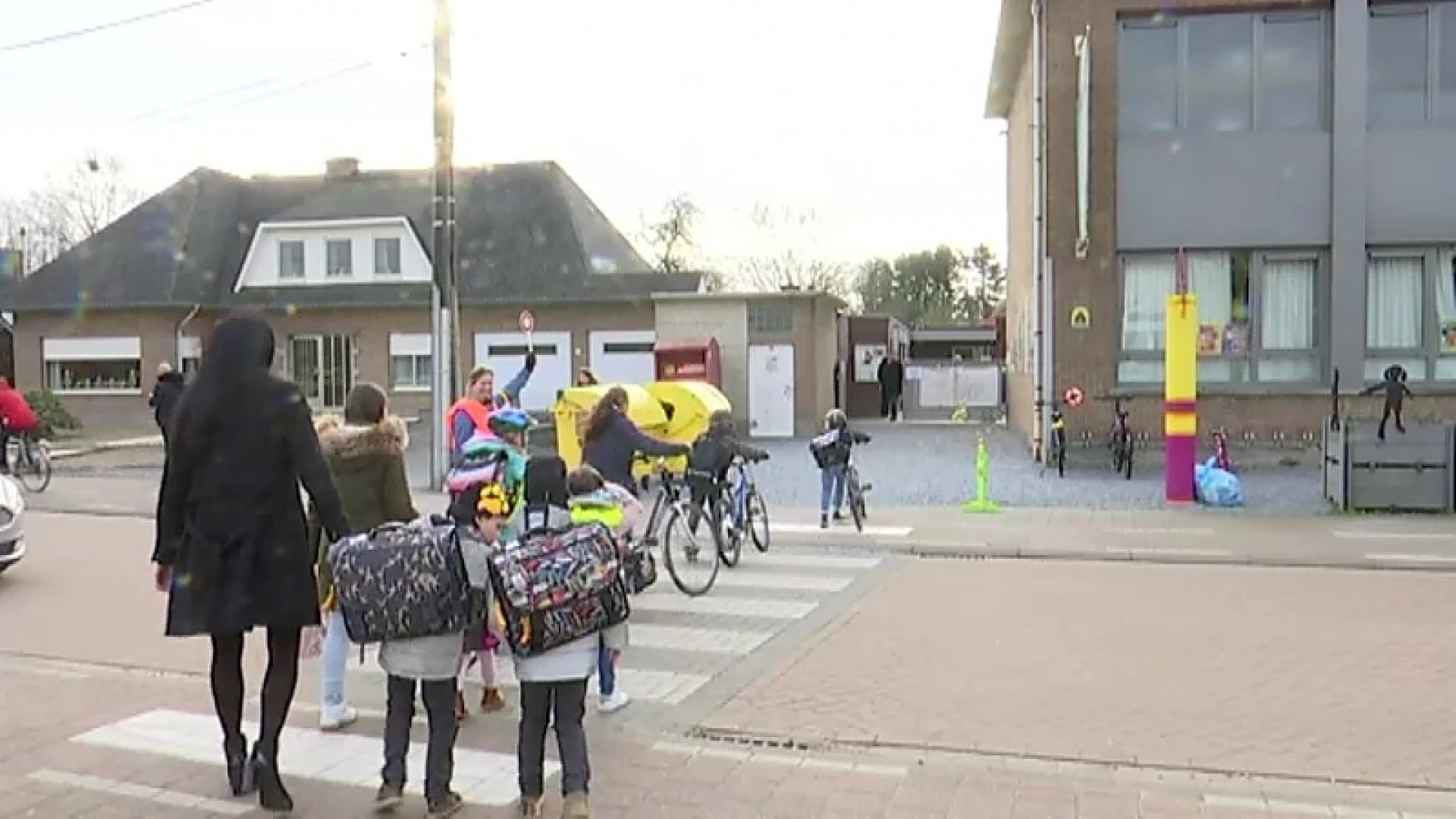 Voorlopig laatste schooldag: "Wij hebben drie kinderen, hoe gaan we dat allemaal organiseren?"