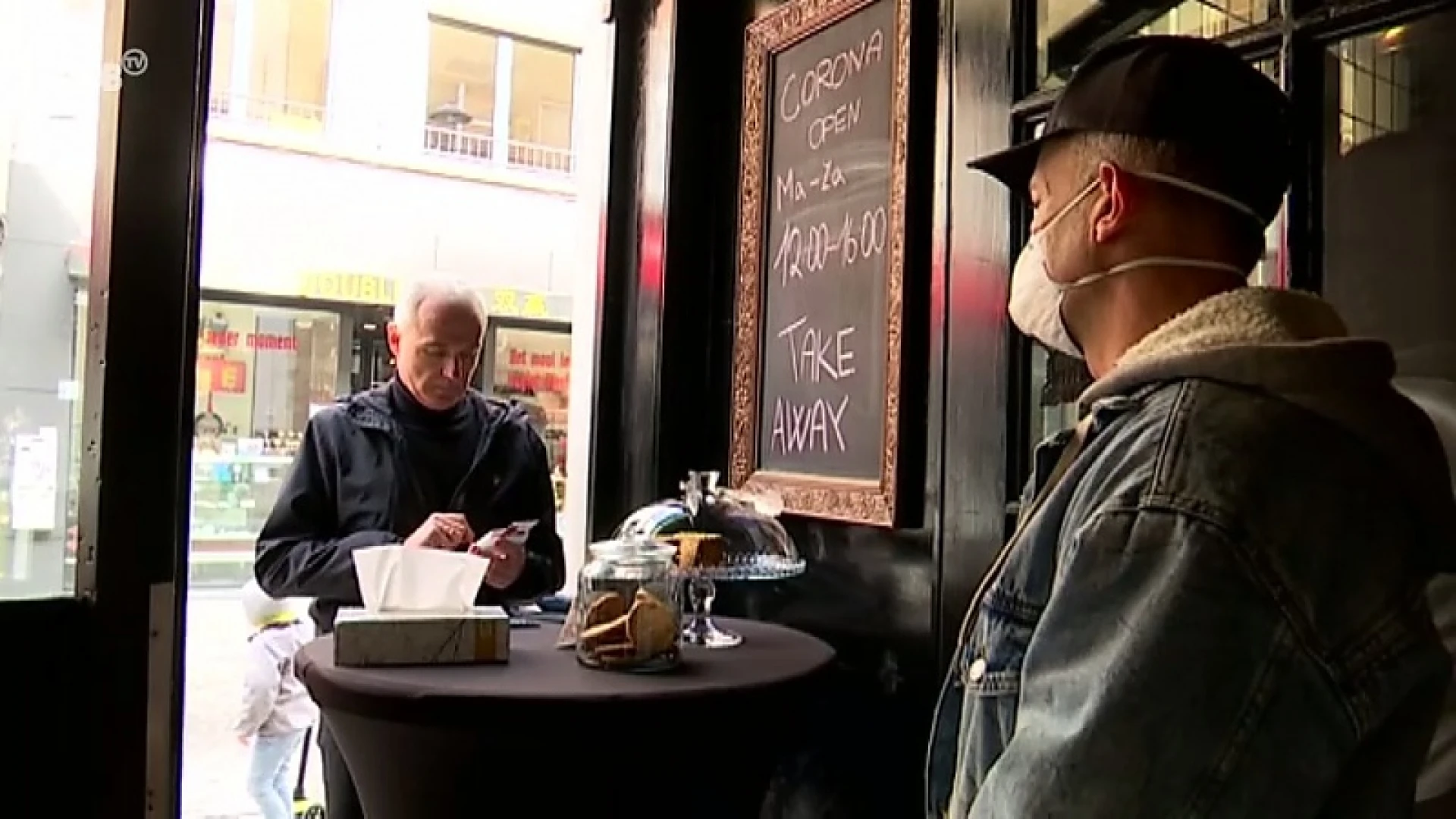 Zeldzaam: koffiebar in Leuven blijft open voor take-away