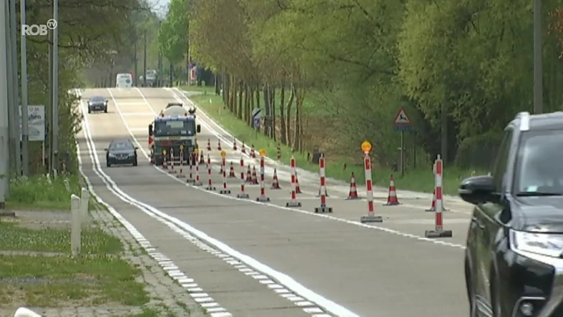 Van drie naar twee rijvakken op Leuvensesteenweg in Tielt-Winge