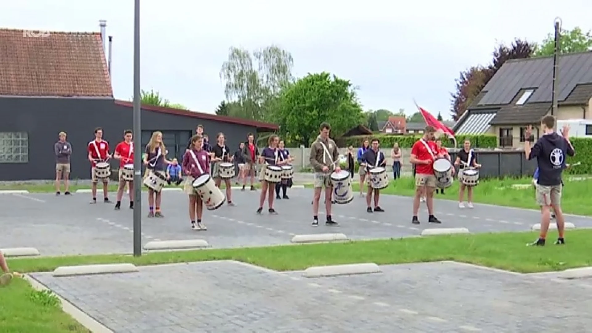 Geen bedevaarders in Rillaar, wel tromgeroffel van de Chiro