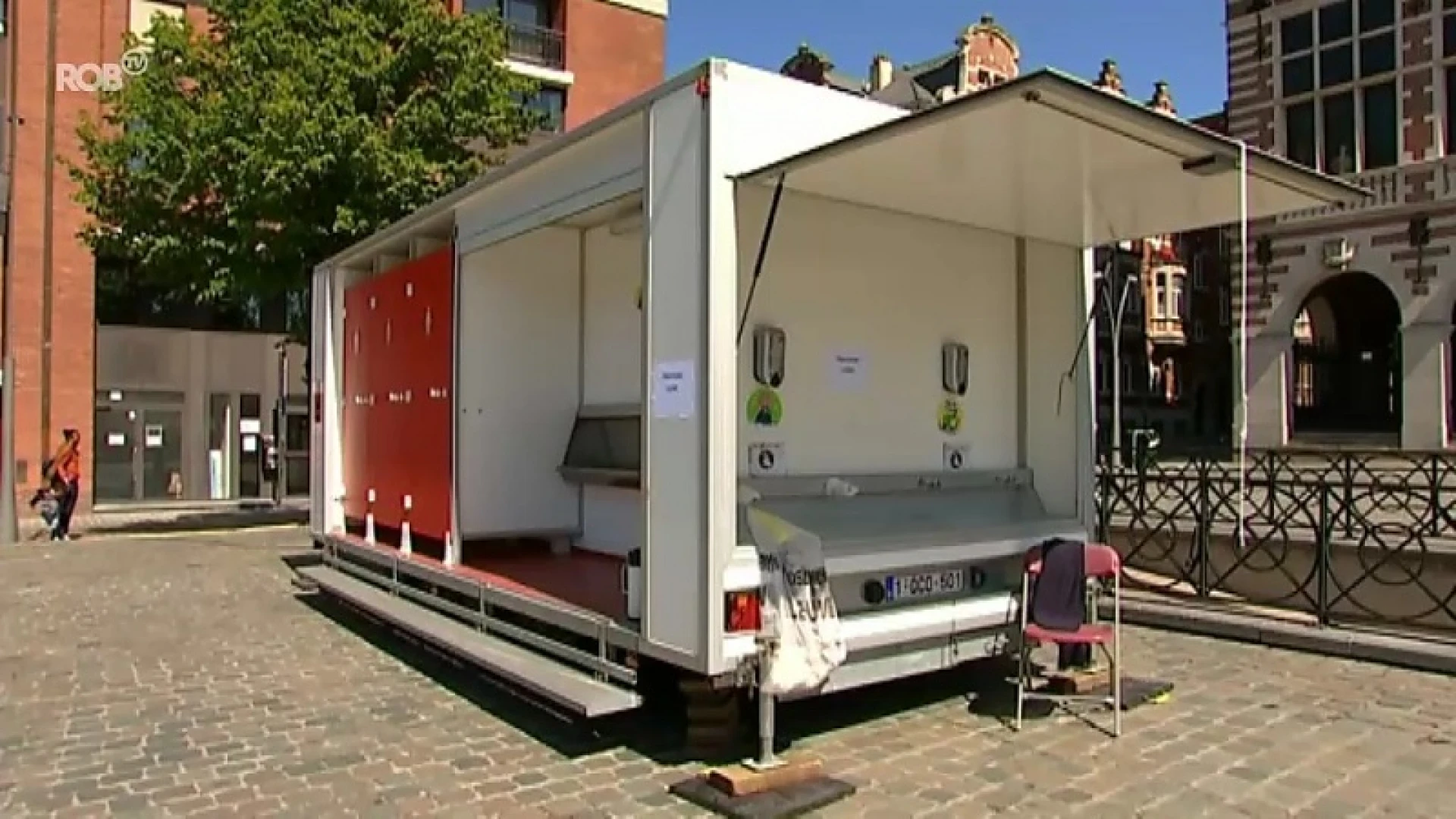 Stad Leuven plaatst mobiele toiletten en wasbakken voor shoppers
