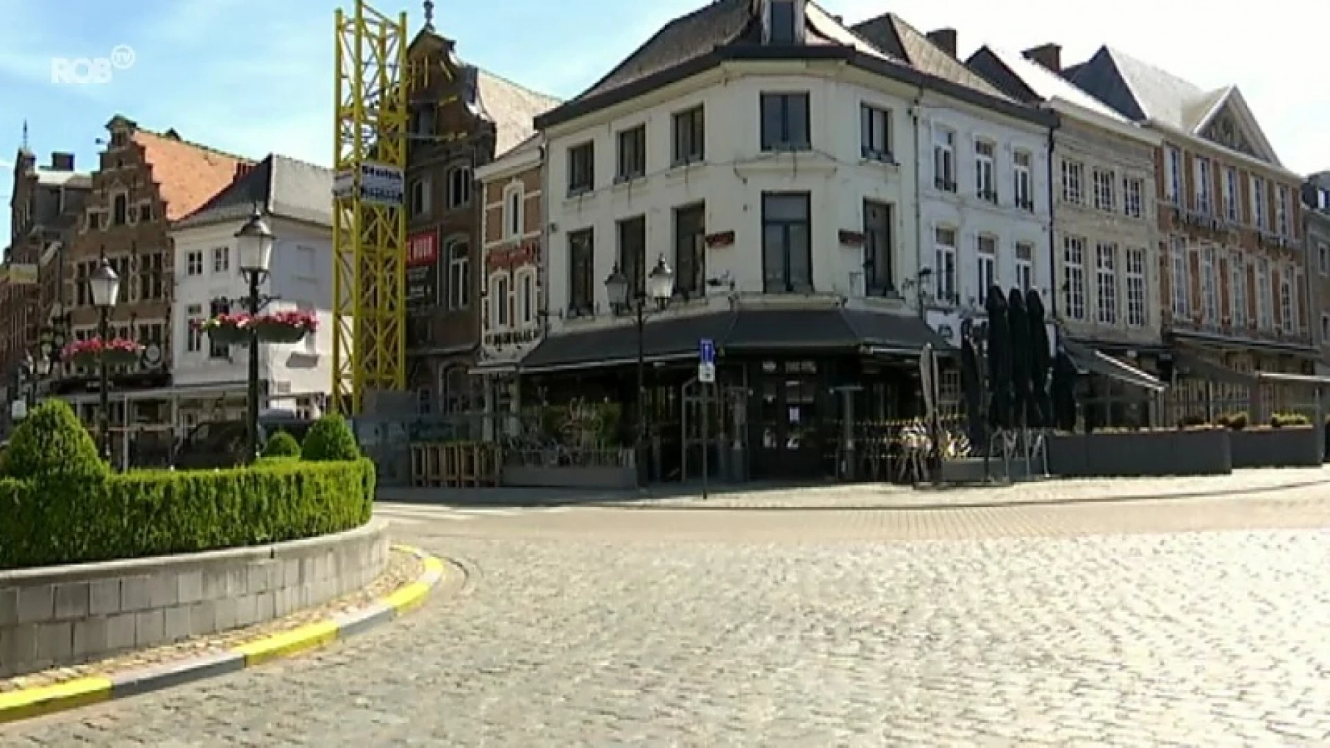 Politie sluit café op Grote Markt in Diest omdat het drank verkoopt