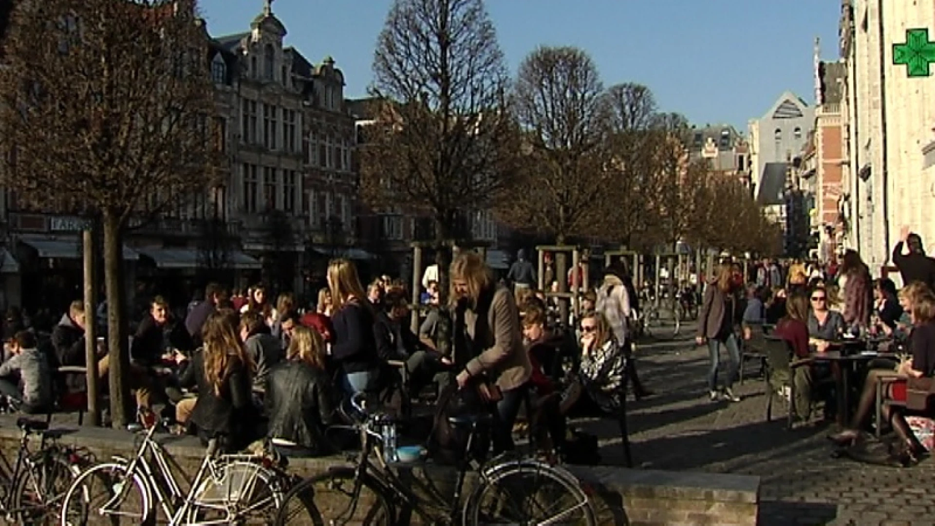 Van 4000 naar 2000 zitplaatsen op Oude Markt in Leuven?