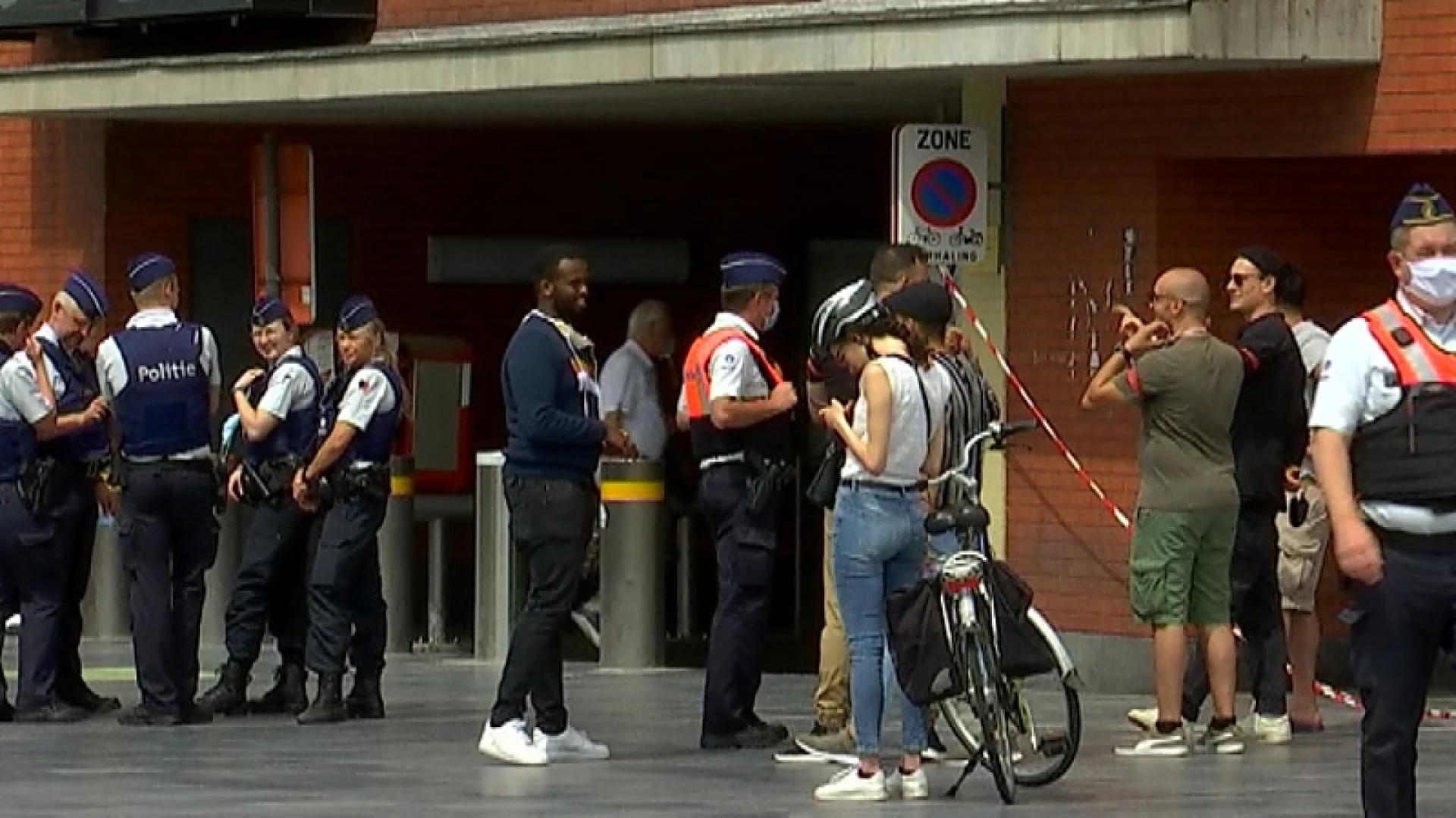 Geen antiracismeprotest in Leuven, politie is massaal aanwezig