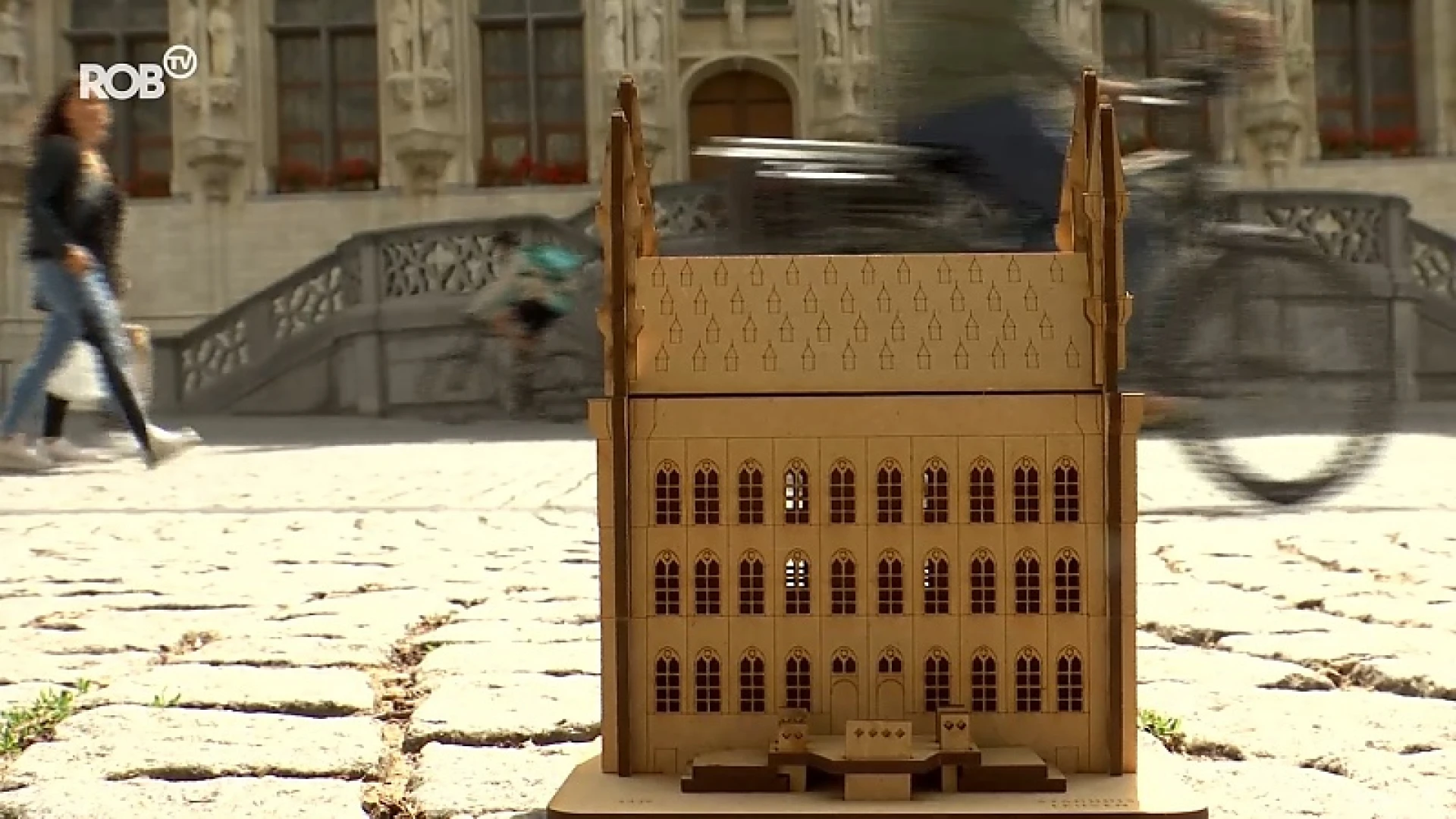 Miniatuurversie stadhuis Leuven te koop vanaf vrijdag, wel maar 100 stuks: "Echt een collector's item"