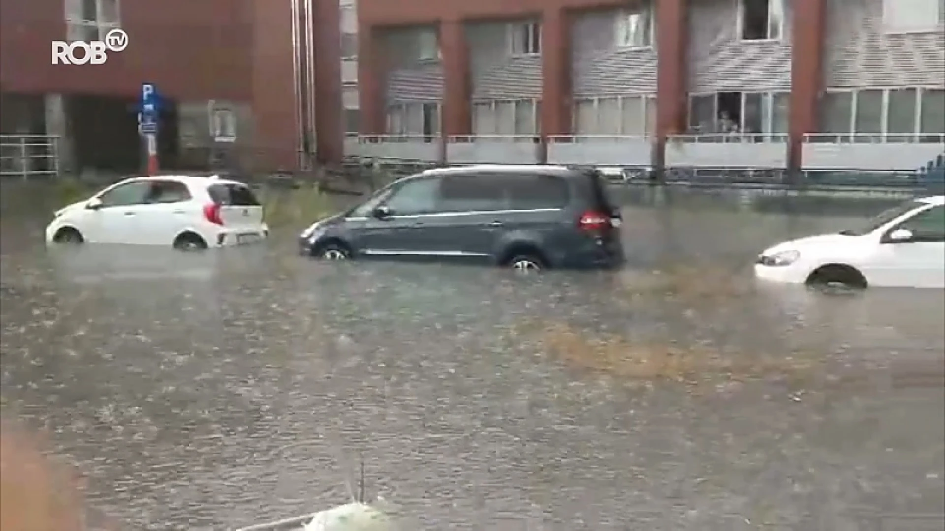 Schade na onweer in Tienen enorm: "Wij stonden tot onze knieën in het water"