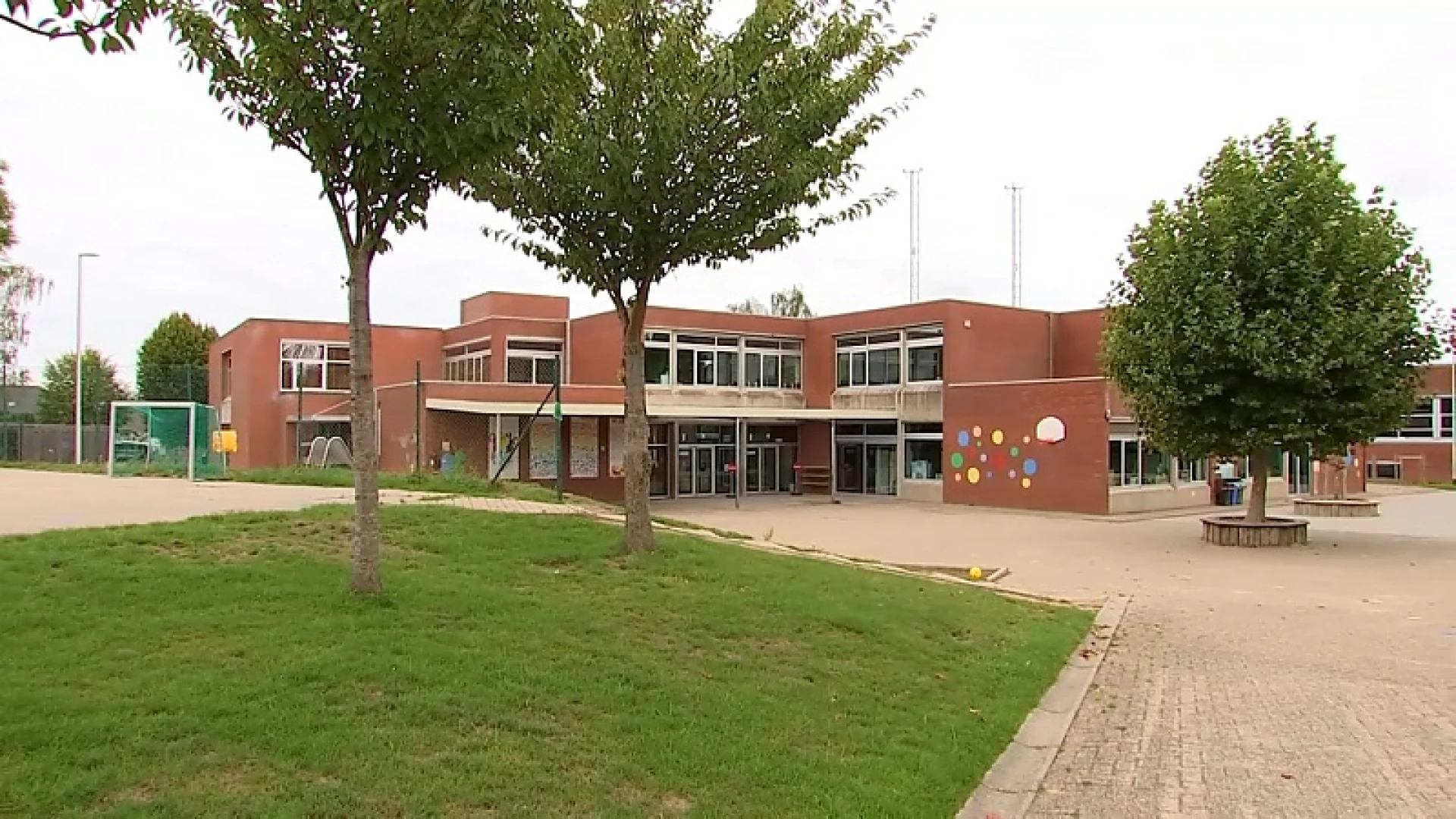 2 leerkrachten besmet, school De Hazensprong in Haasrode gaat morgen niet open