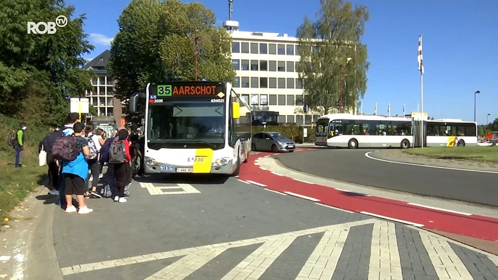 Gerichter busverkeer, deelwagens en flextaxi's: nieuw plan voor openbaar vervoer in onze regio is klaar