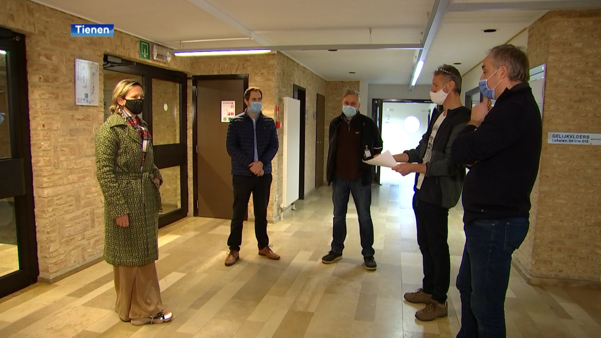 De keuze voor de meest geschikte locatie voor een vaccinatiecentrum lijkt almaar meer een politiek spel te worden