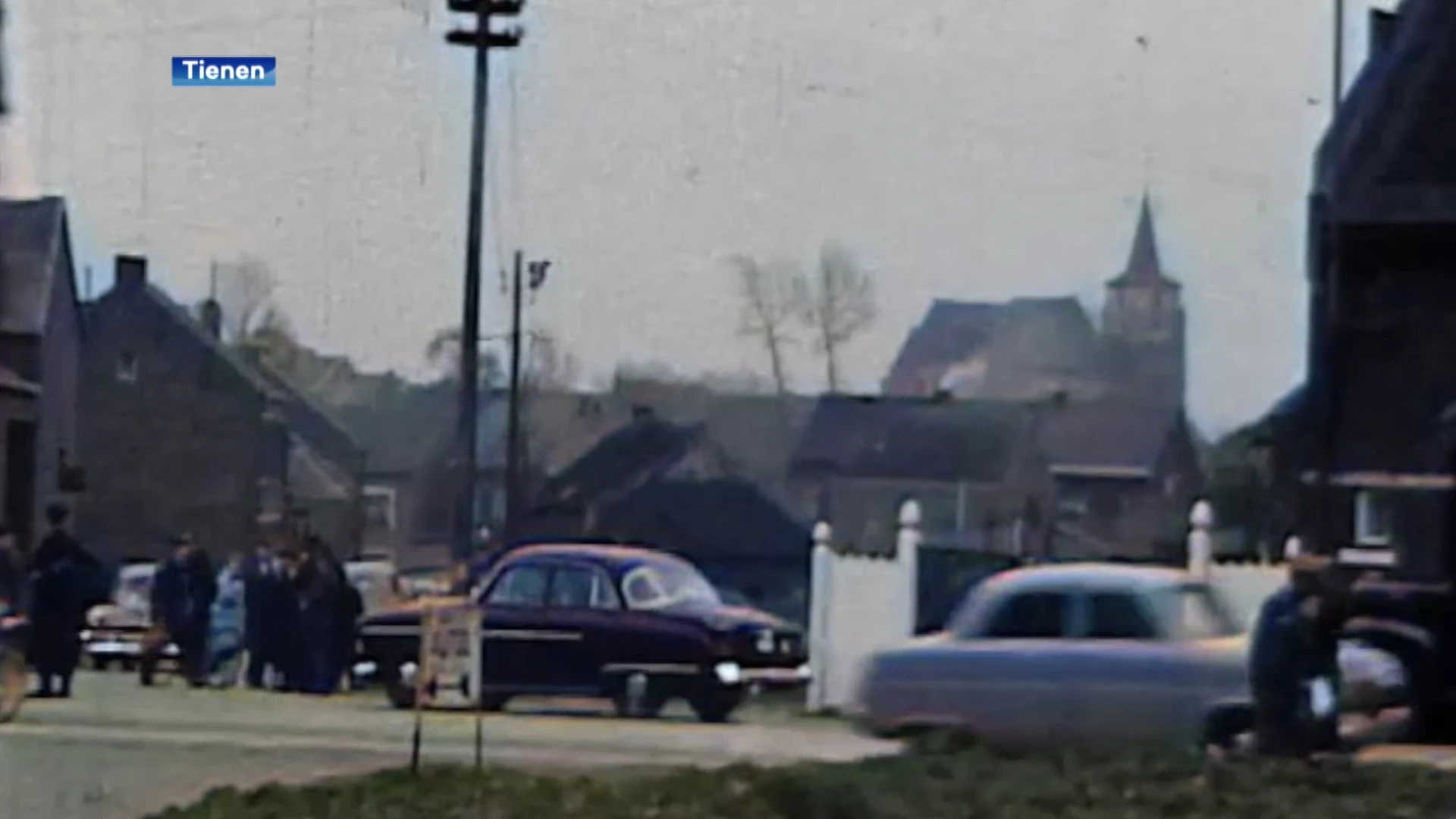 Geen paardenprocessie op Paasmaandag, wél een film en boek over Hakendover