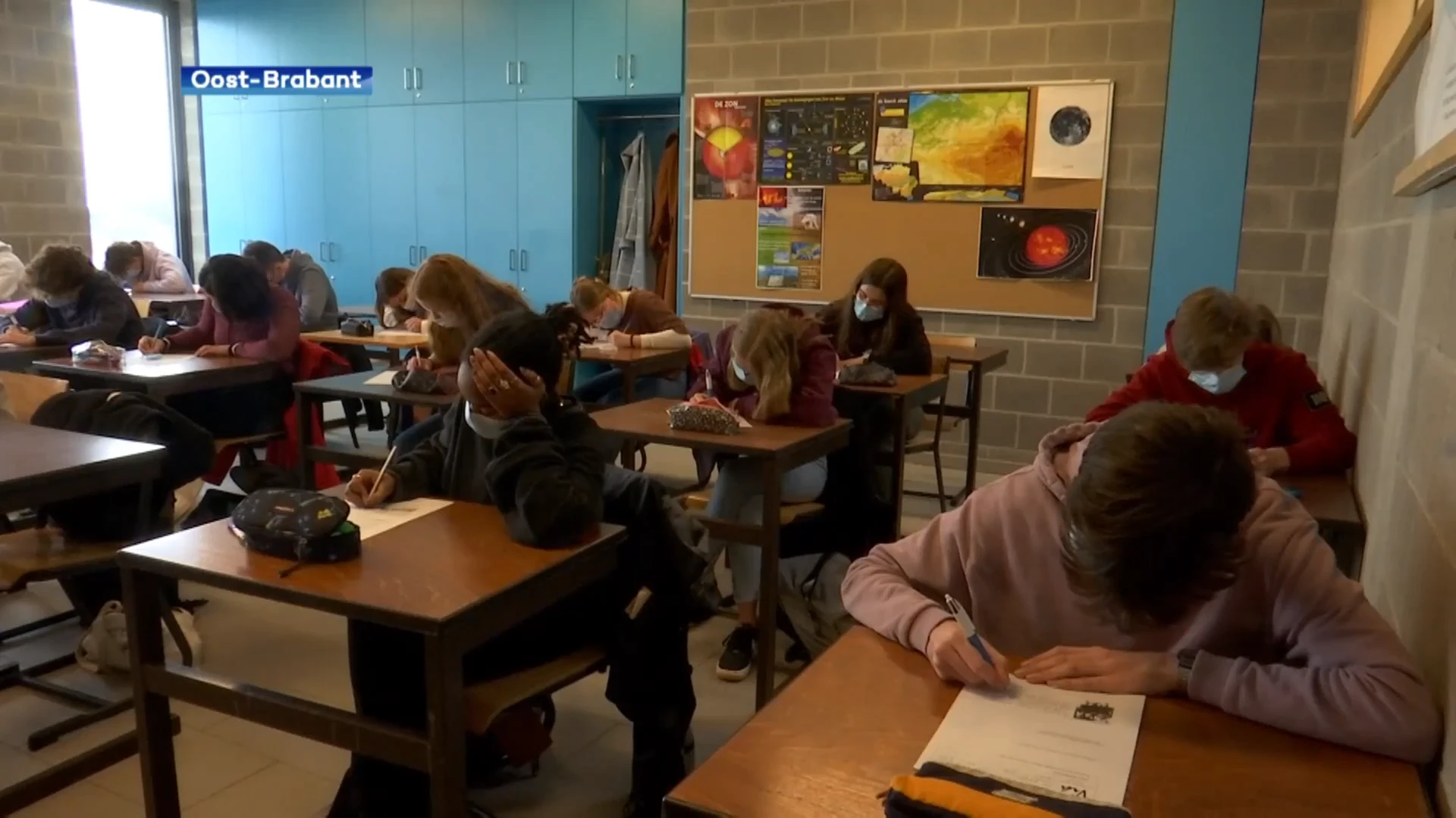 Lagere en middelbare scholen schorsen vanaf maandag alle lessen