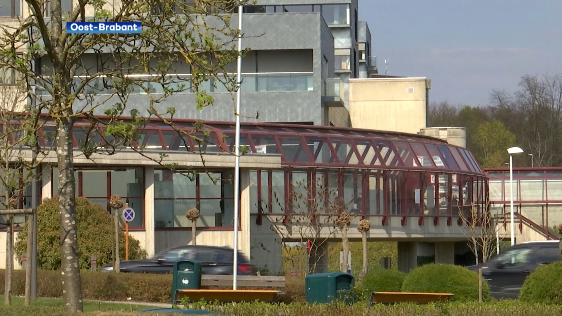 Druk op ziekenhuizen piekt