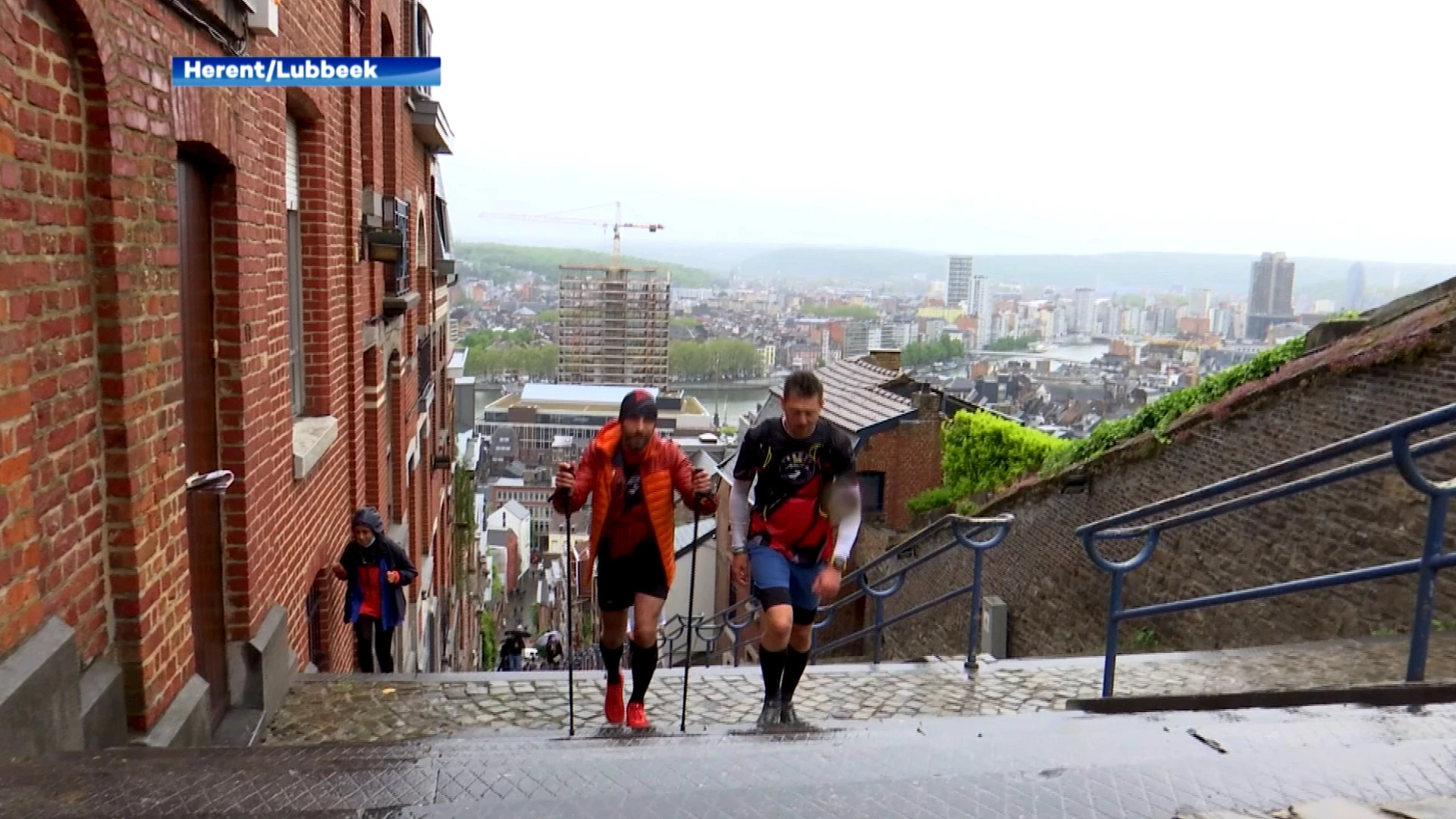 Indrukwekkend: regiogenoten vestigen wereldrecord op Montagne de Bueren in Luik met 26.544 (!) hoogtemeters