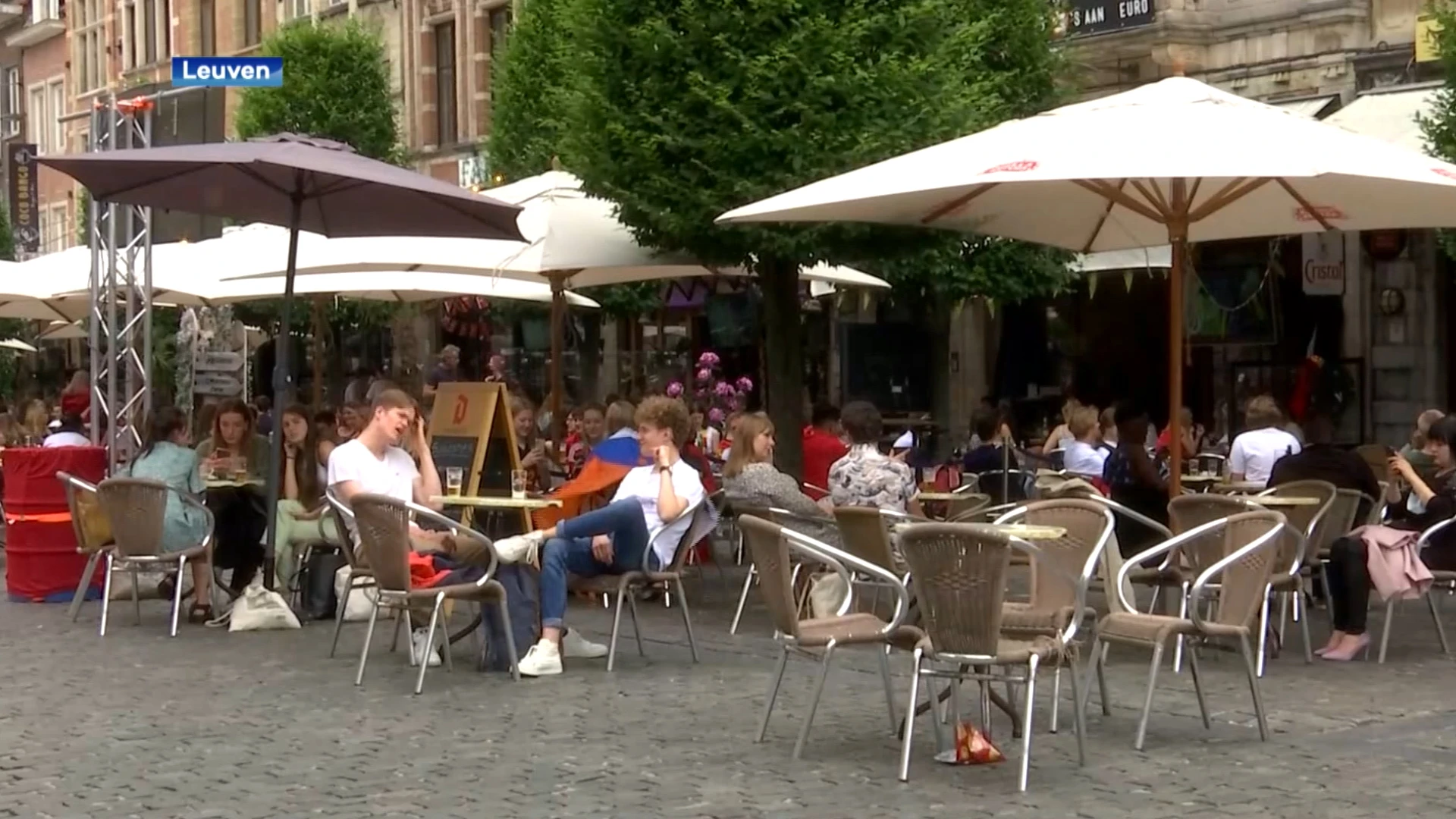 Regio zit klaar om de Rode Duivels te ondersteunen, Oude Markt om 17.30 u. al zo goed als vol