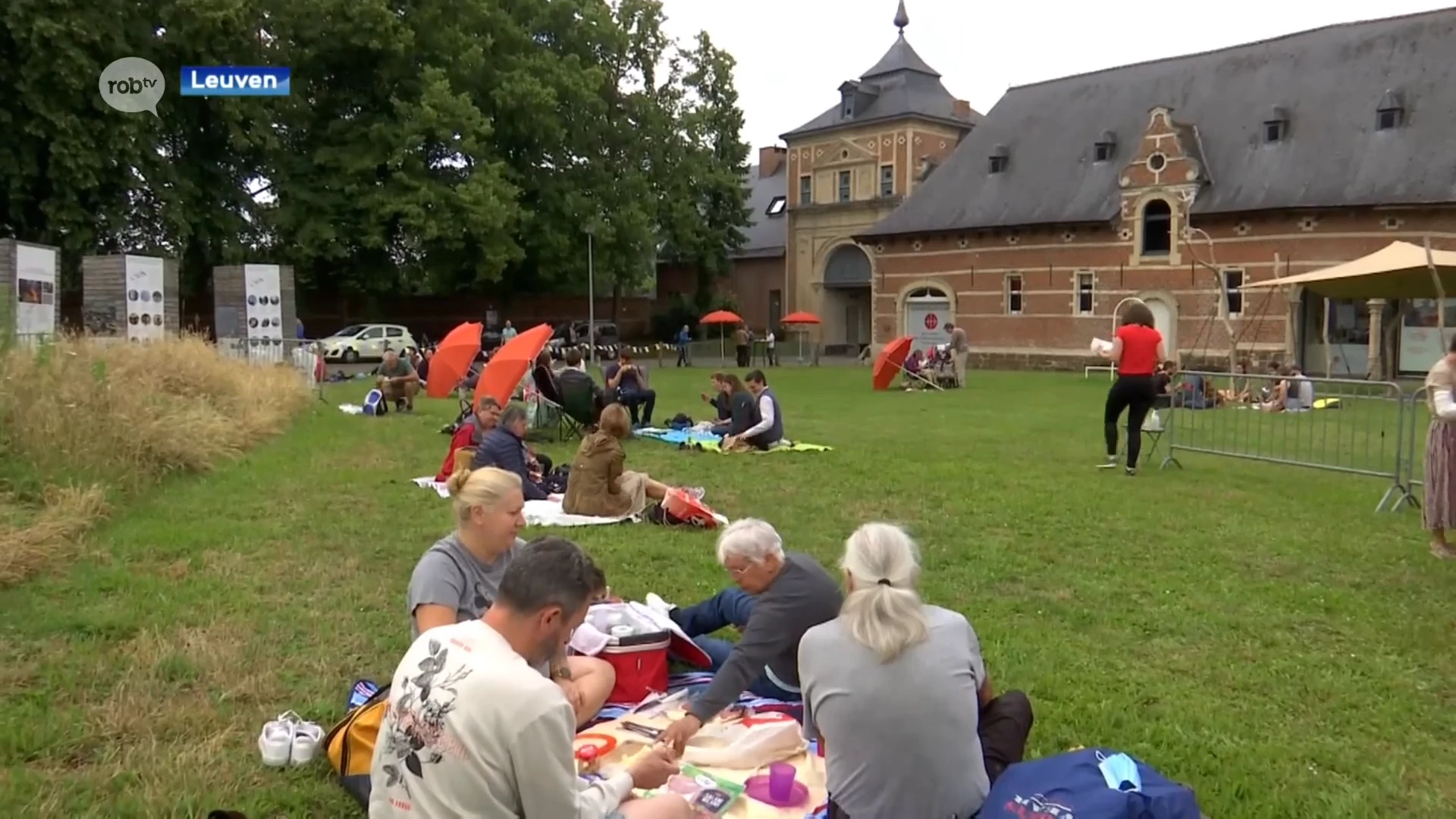 200 picknickers genieten van koffie en croissant in Adbij van Park: "Ideaal moment om buiten te komen"