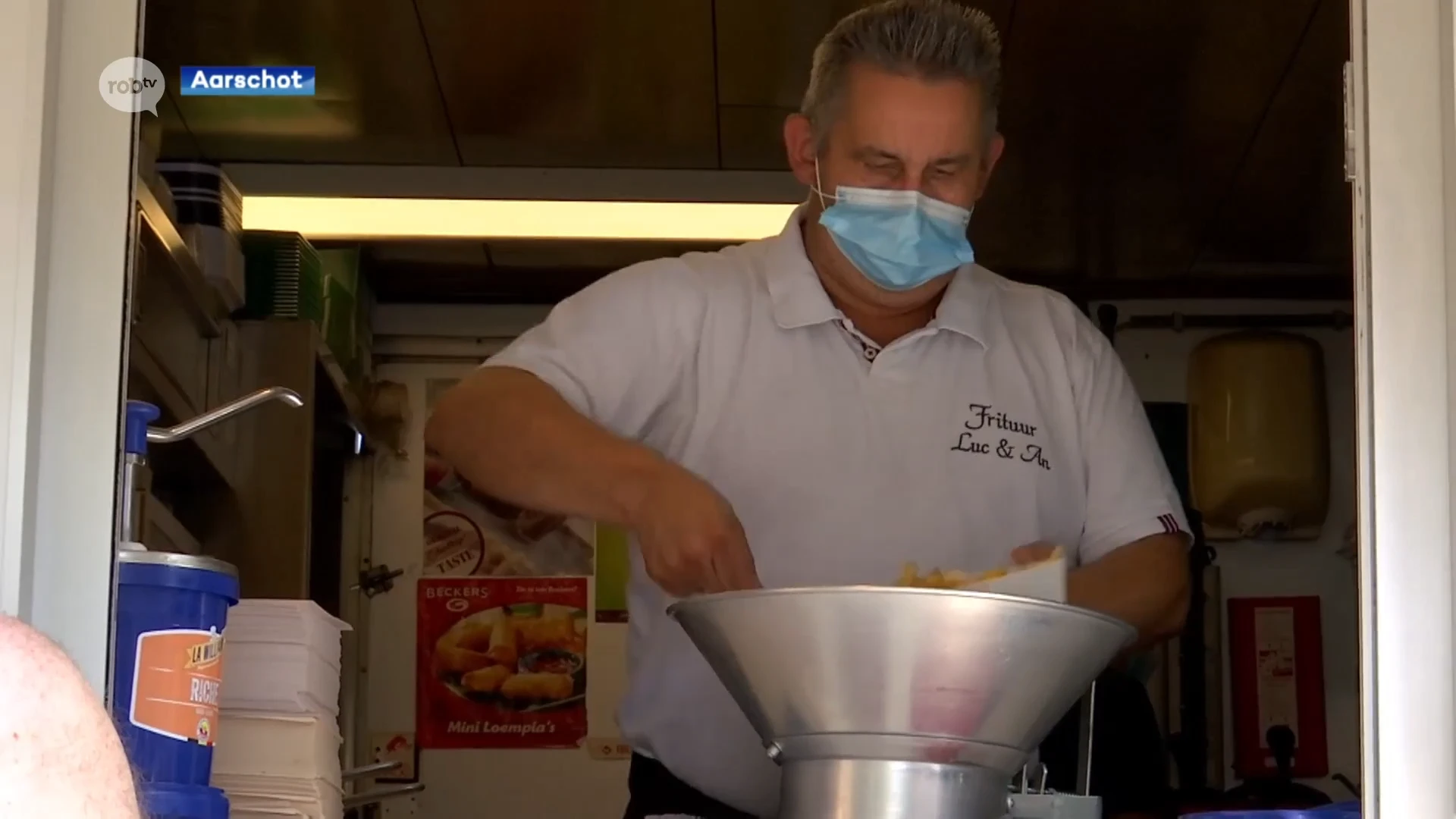 Stad Aarschot trakteert, zoals beloofd, haar inwoners op gratis frietjes