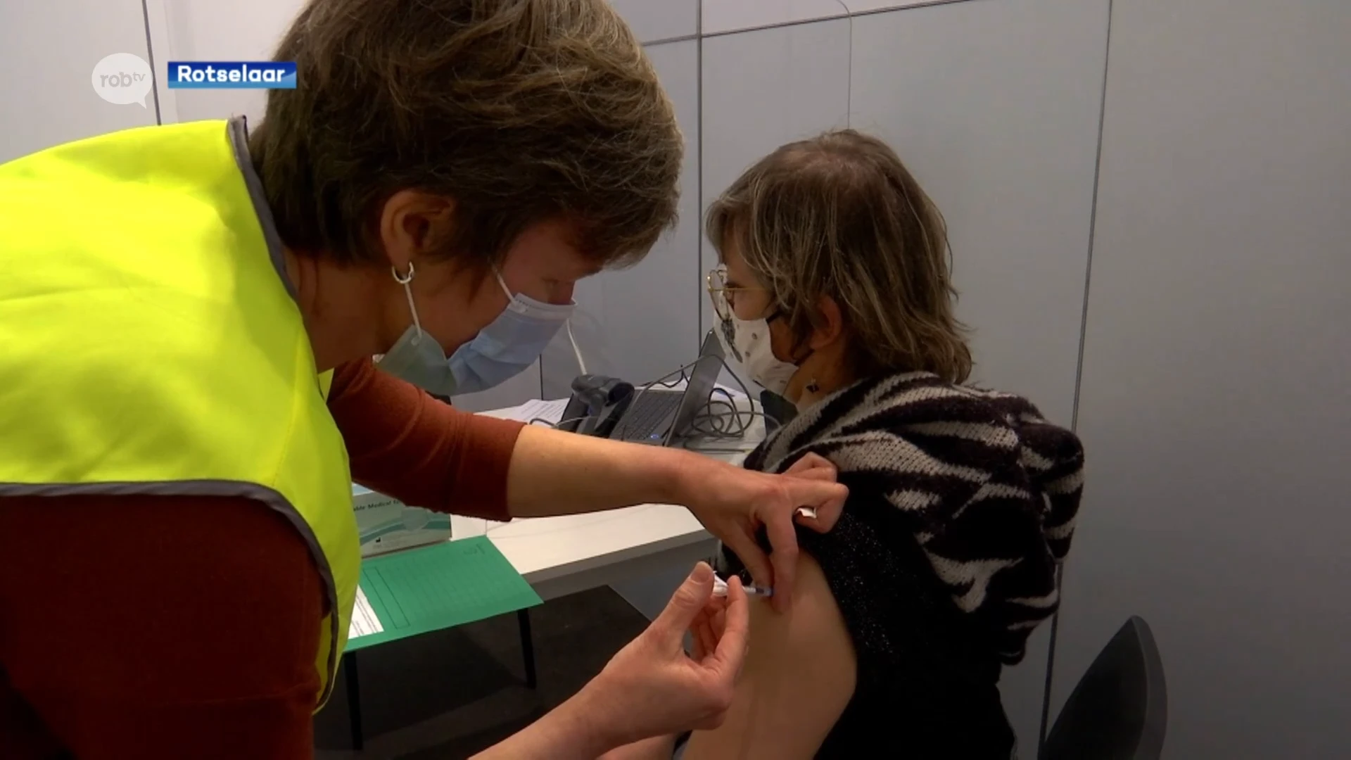 Eerstelijnszone Leuven Noord organiseert open dagen voor boosterprik in het vaccinatiecentrum van Rotselaar