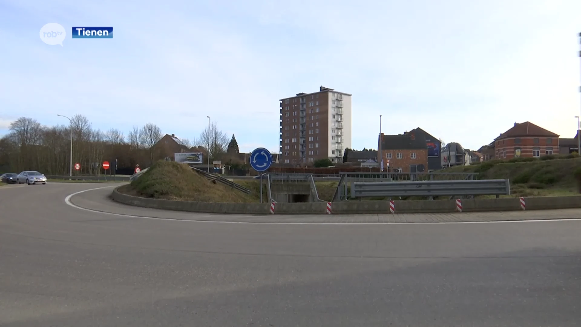 Burgemeester Tienen vraagt extra signalisatie aan gevaarlijke rotonde in deelgemeente Bost