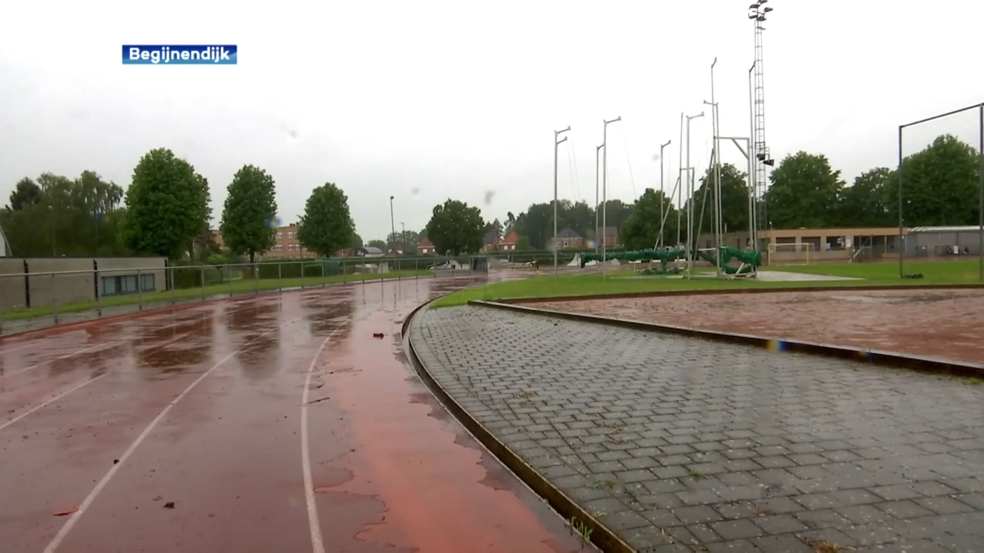 Atletiekpiste aan De Tumkens in Betekom vernieuwd met nieuwe toplaag