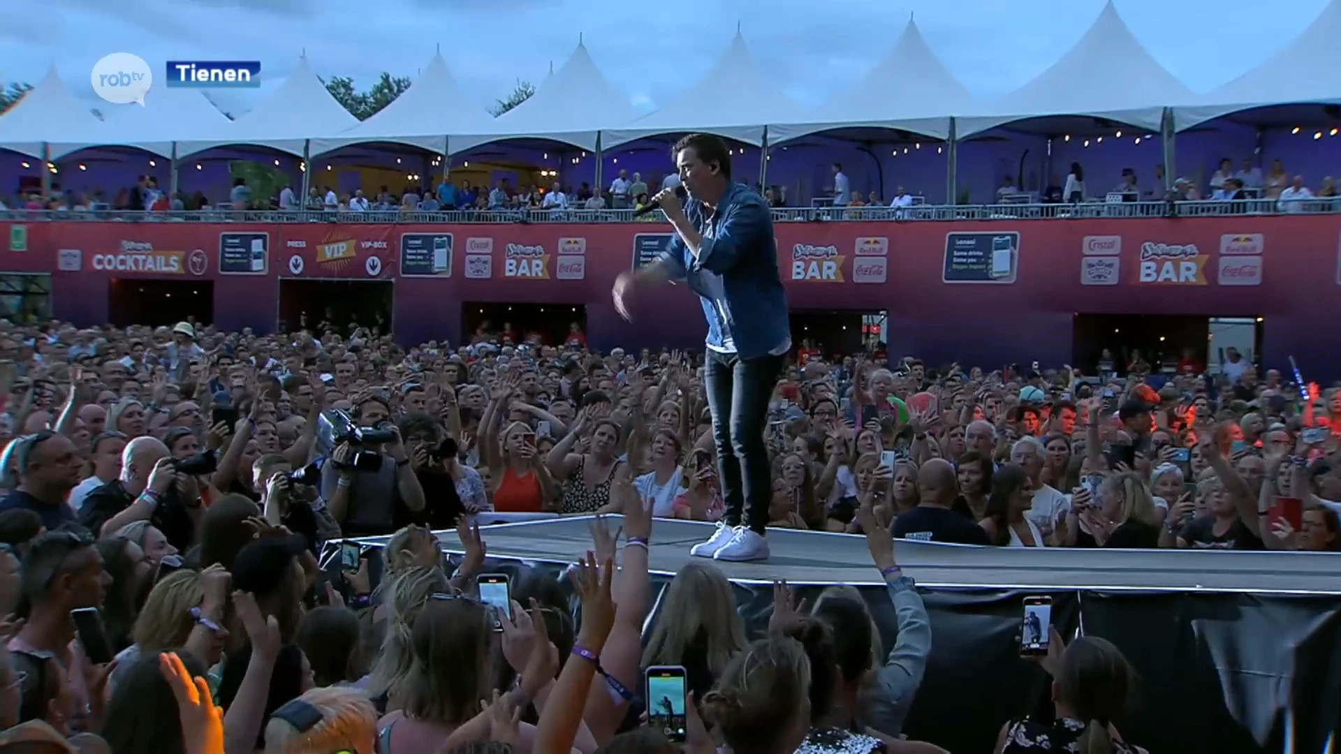 Tom Jones, Niels Destadsbader en Clouseau zorgen voor een spetterende afsluitende avond van Suikerrock