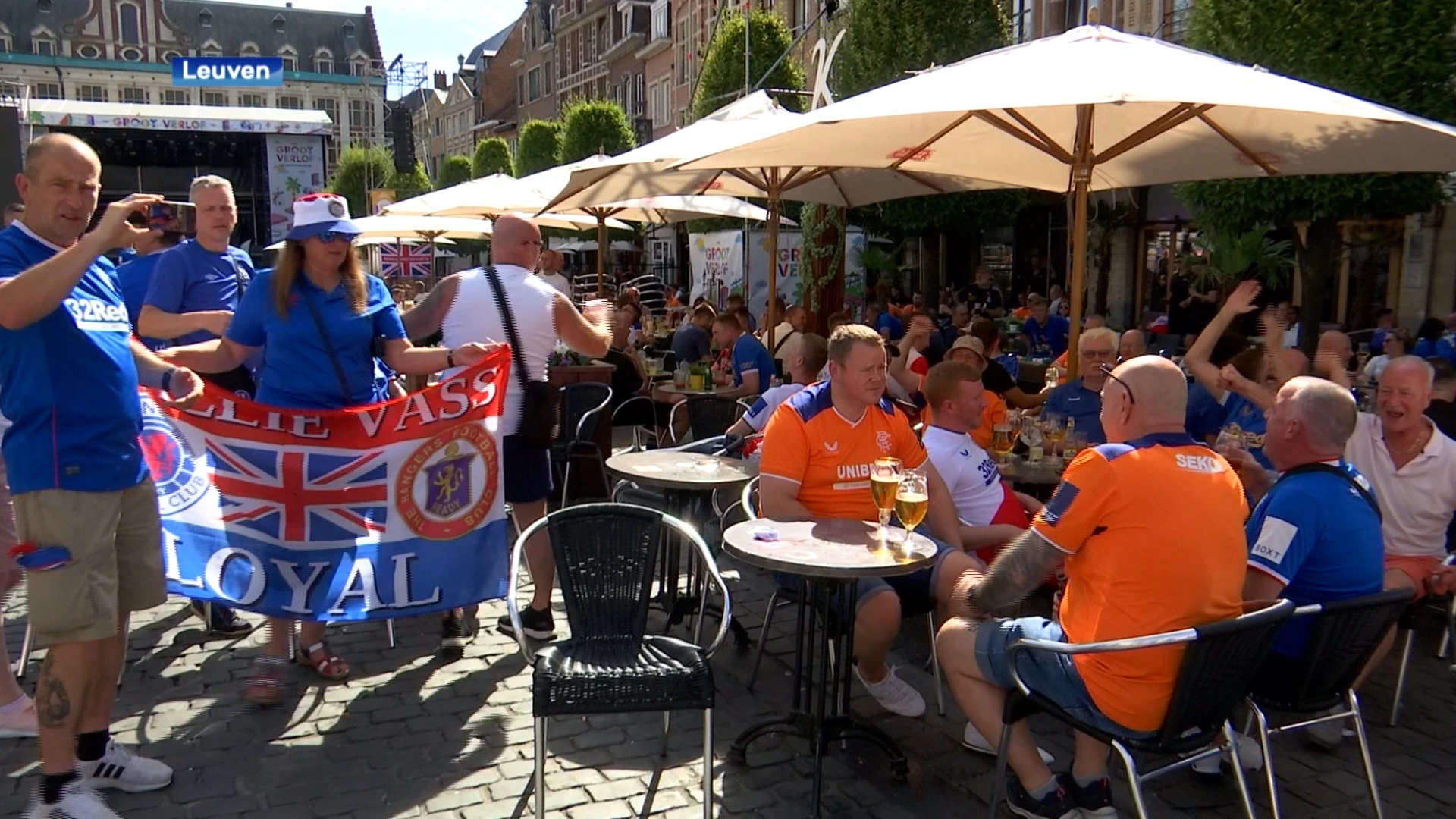 Glasgow Rangers zorgen voor dolle sfeer in Leuven: "Je bent geboren als Rangersupporter, je kan niet zomaar Rangersupporter worden"