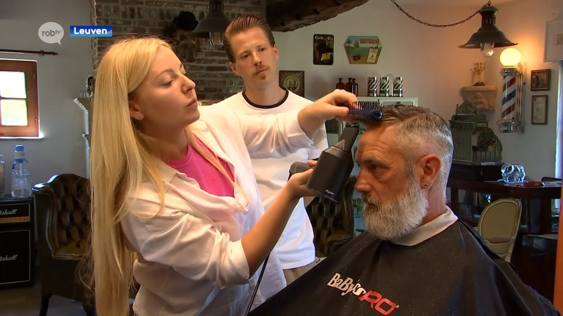 Anastasiiya Karpenko, vier keer beste barbier van Oekraïne door oorlog bij ons aan het werk: "Haar knippen is voor mij een beetje therapie"