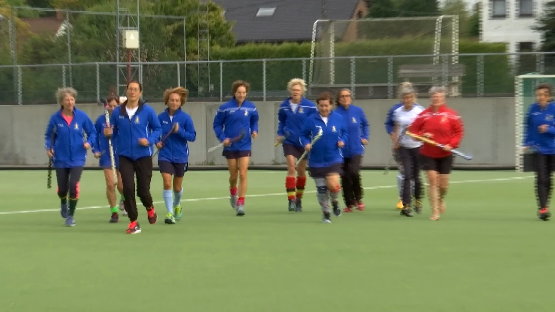 Old Panthers, nationale hockeyvrouwen ouder dan 60, gaan naar het WK: "Iets meer stretchen"