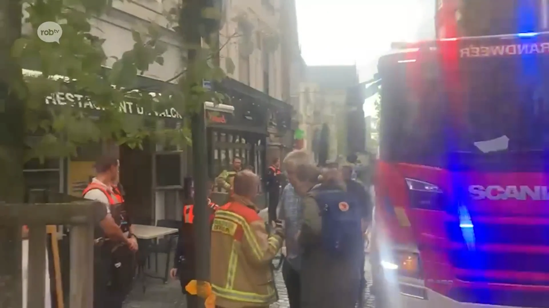 Defecte friteuse zorgt voor brand in restaurant De Valck in Leuven: eigenares overgebracht naar ziekenhuis