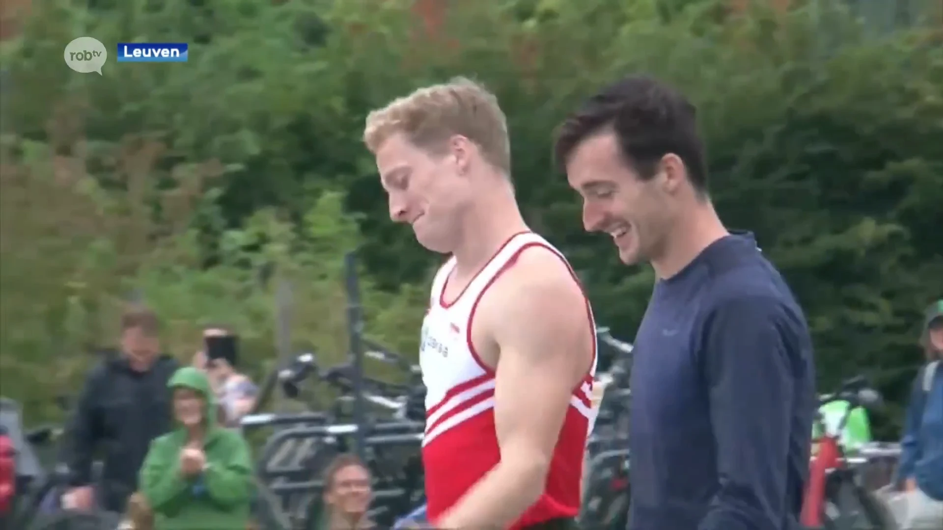 Polsstokspringer Ben Broeders neemt afscheid van zijn coach Steven Taeleman