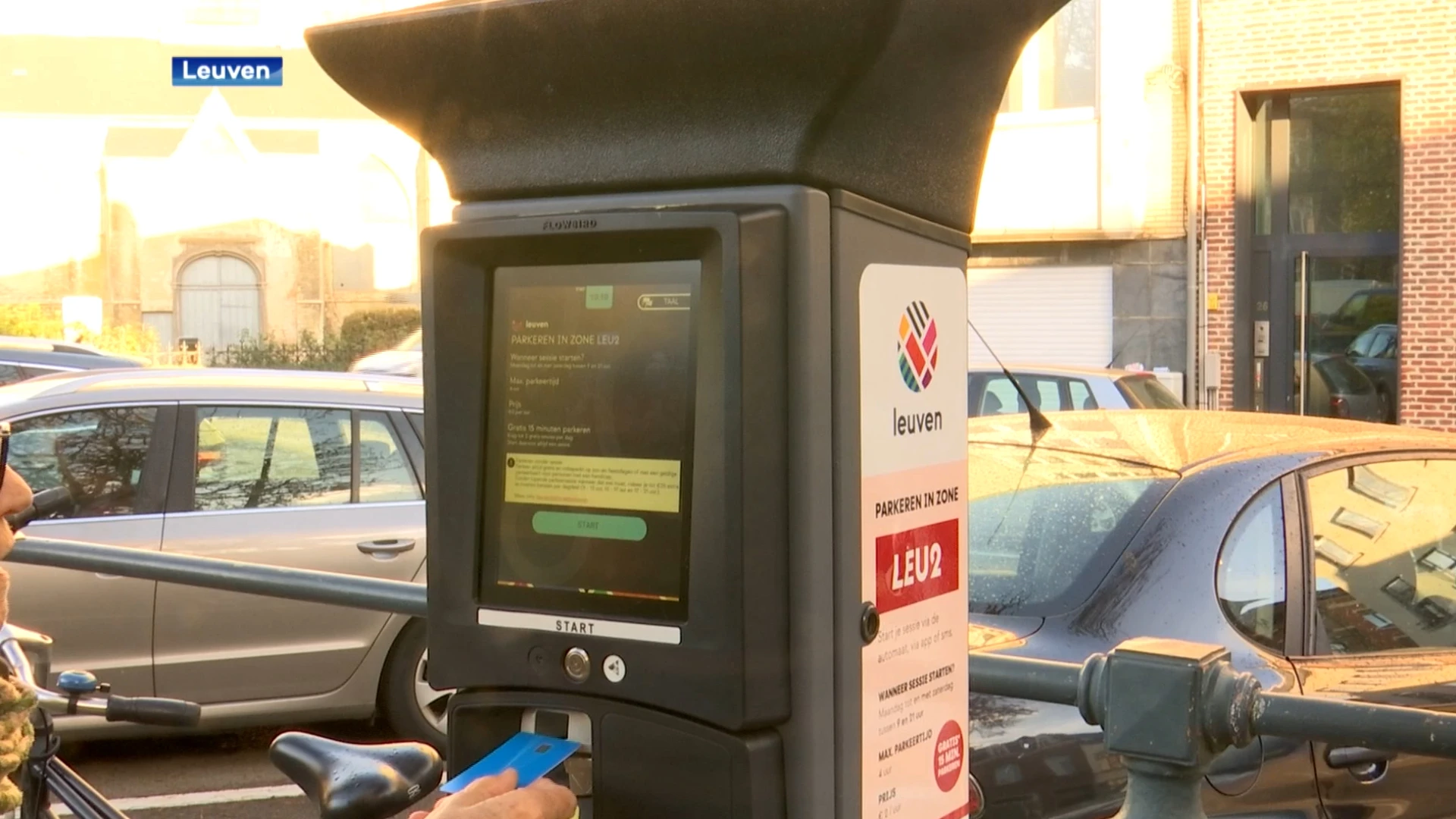 Je kan vanaf nu met de bankkaart parkeren op straat in Leuven