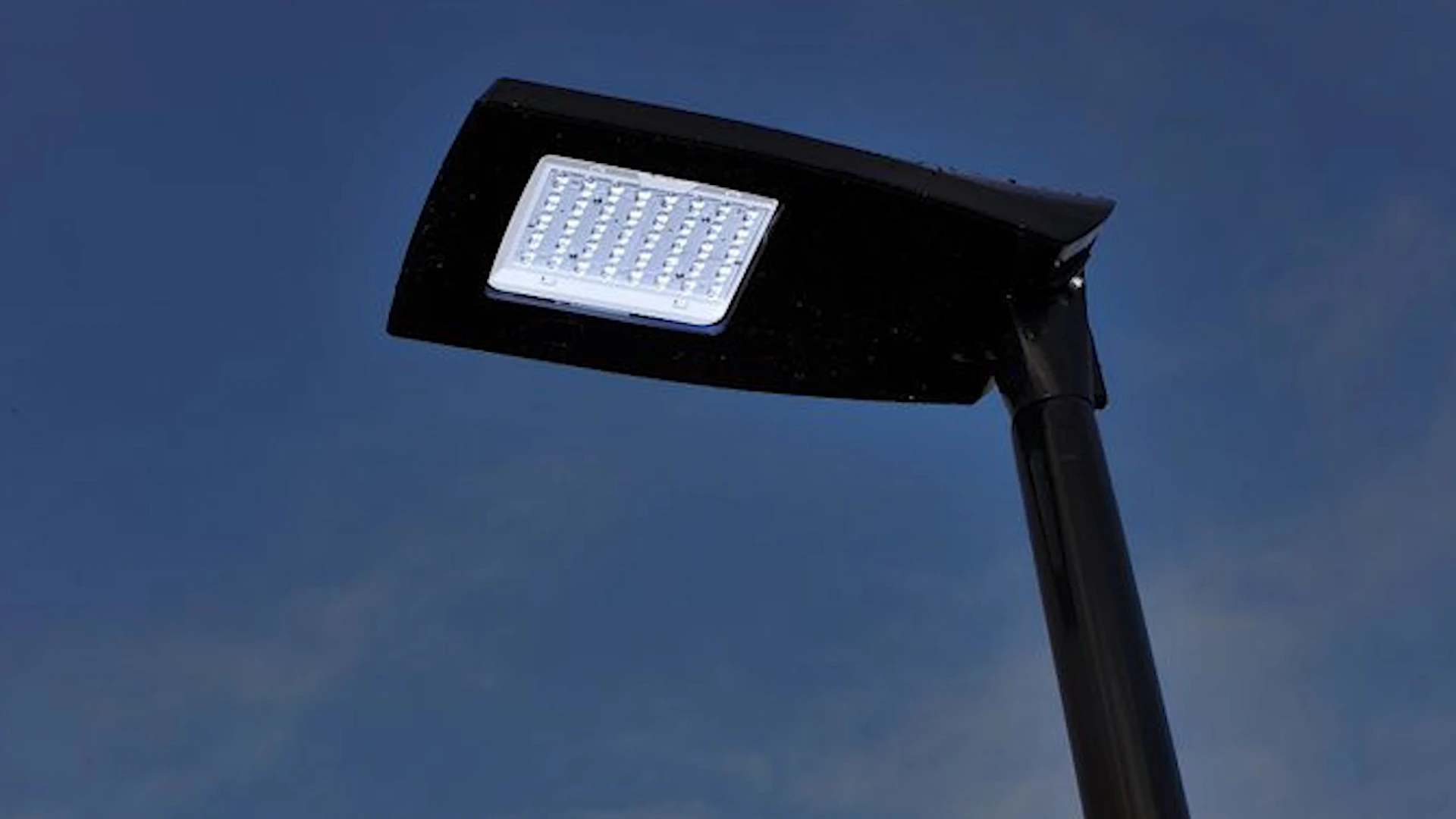 Herent gaat LED-verlichting langs Fietssnelweg permanent laten branden voor meer veiligheid