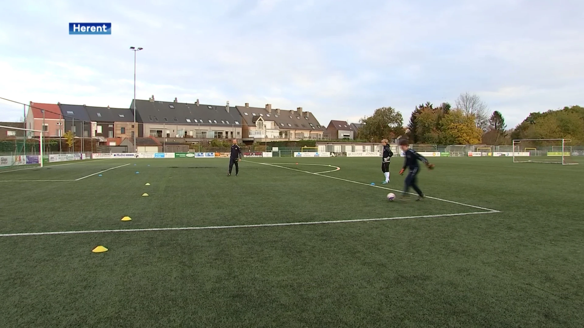 Zorgvoorzieningen in Leuven moedigen jonge voetballers aan om voor zorgopleiding te kiezen