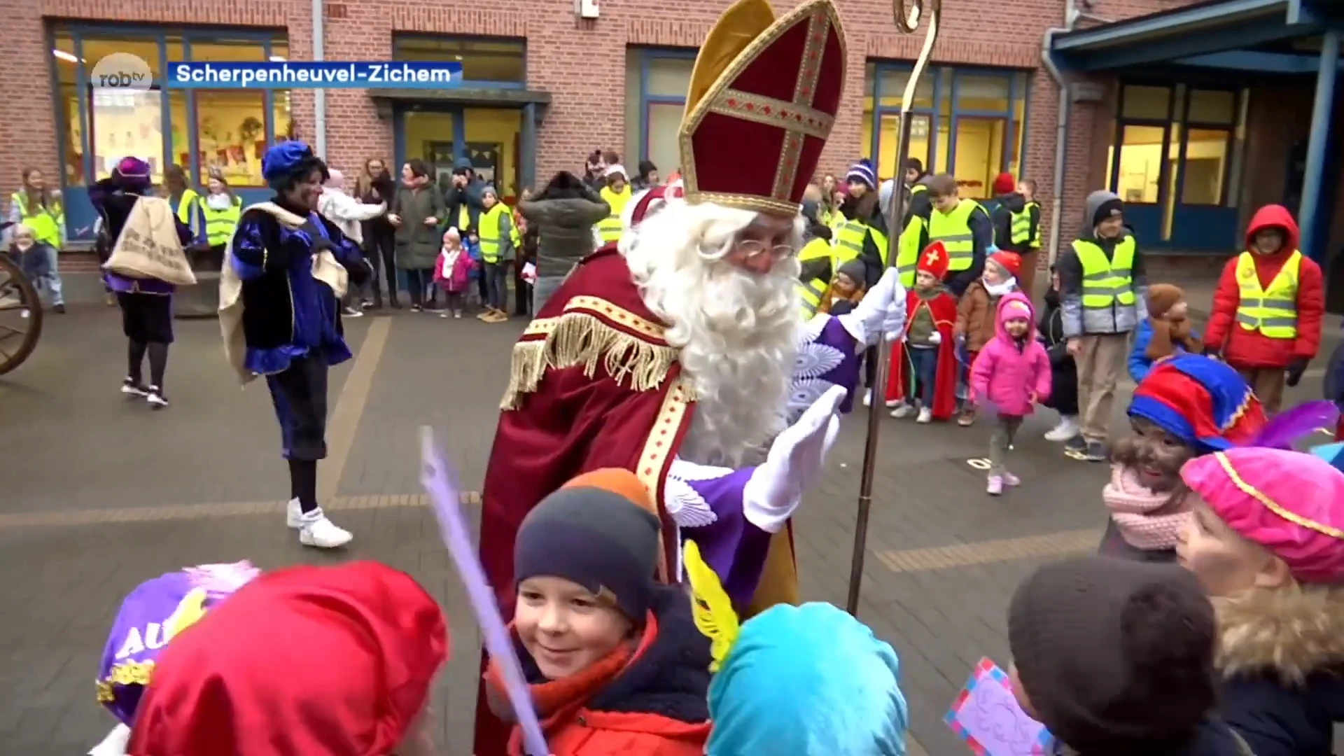 Sinterklaas op bezoek in Scherpenheuvel: "Wauw, wat een grote stoet"