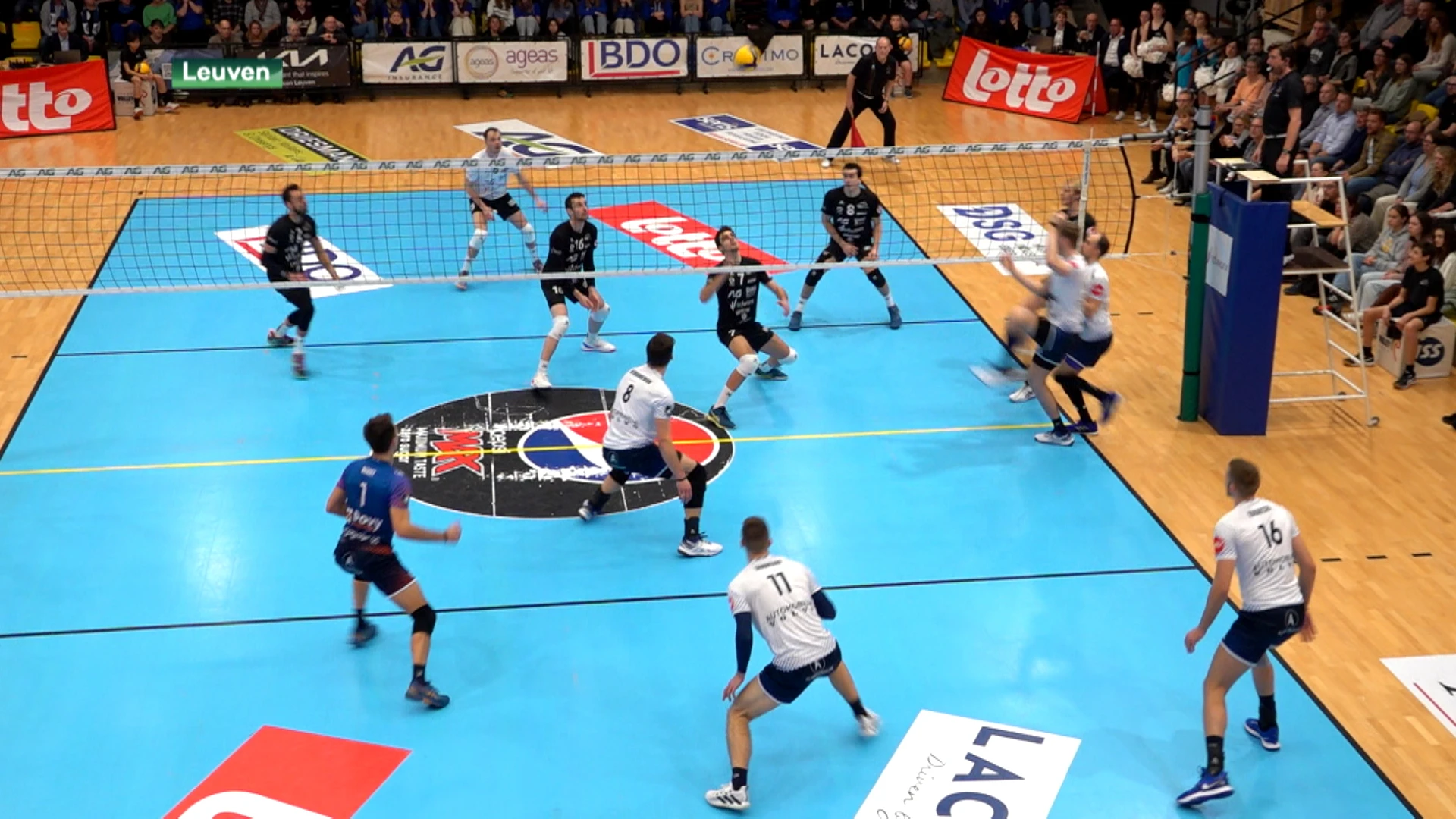 VHL en Roeselare serveren propaganda voor Belgische volleybal, landskampioen trekt laken wel naar zich toe (1-3)