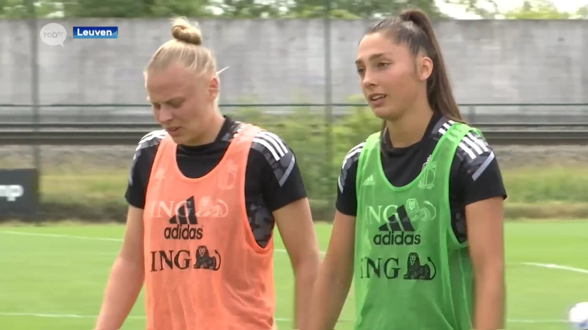 TOPTRANSFER: Amber Tysiak ruilt OHL voor West Ham United